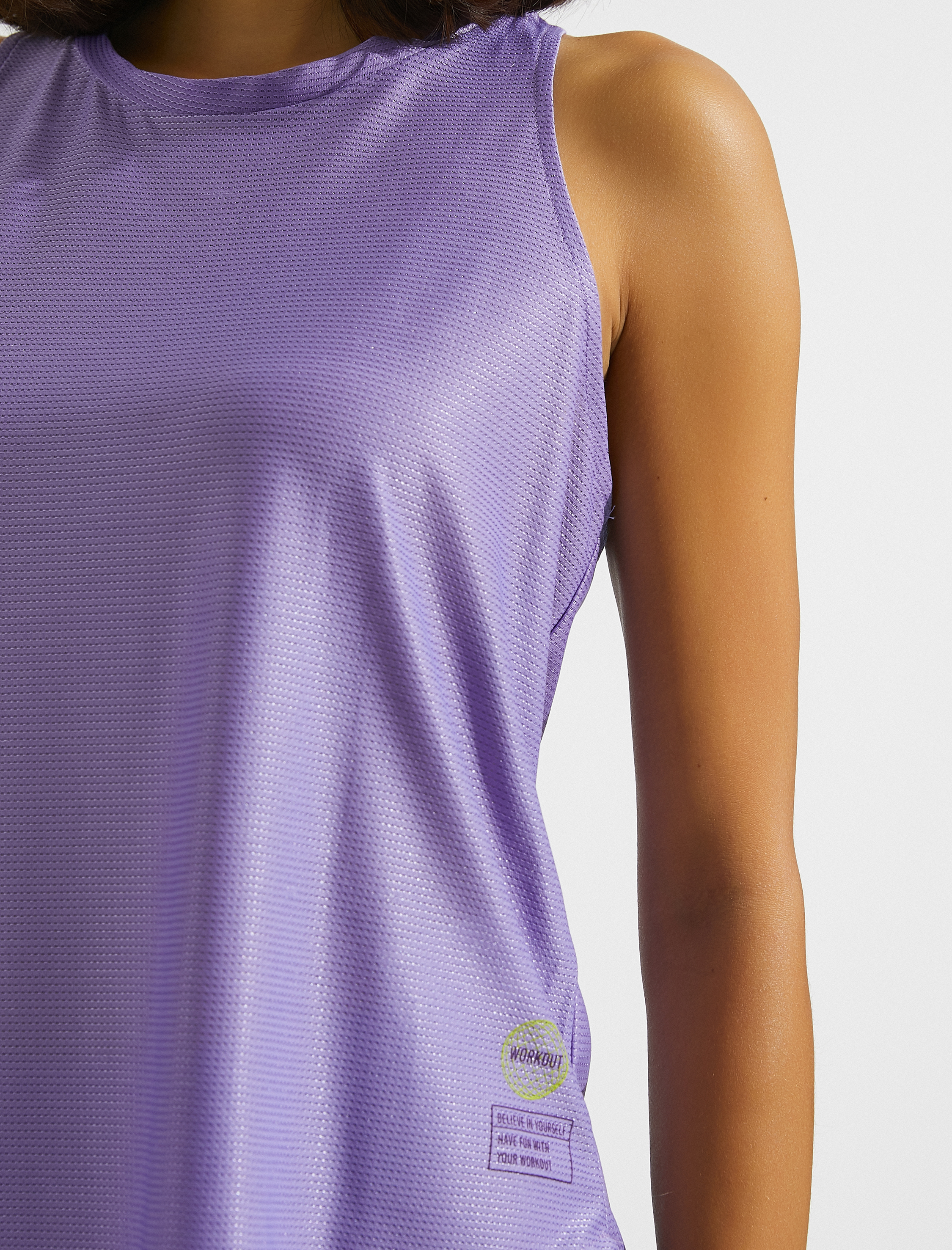   Bisiklet Yaka Kolsuz Atlet