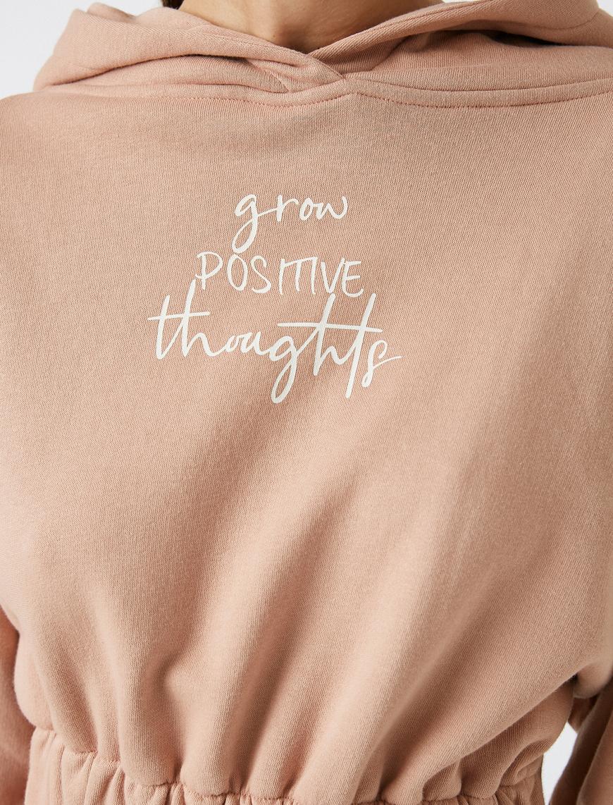   Organik Pamuklu Kapüsonlu Slogan Sweatshirt