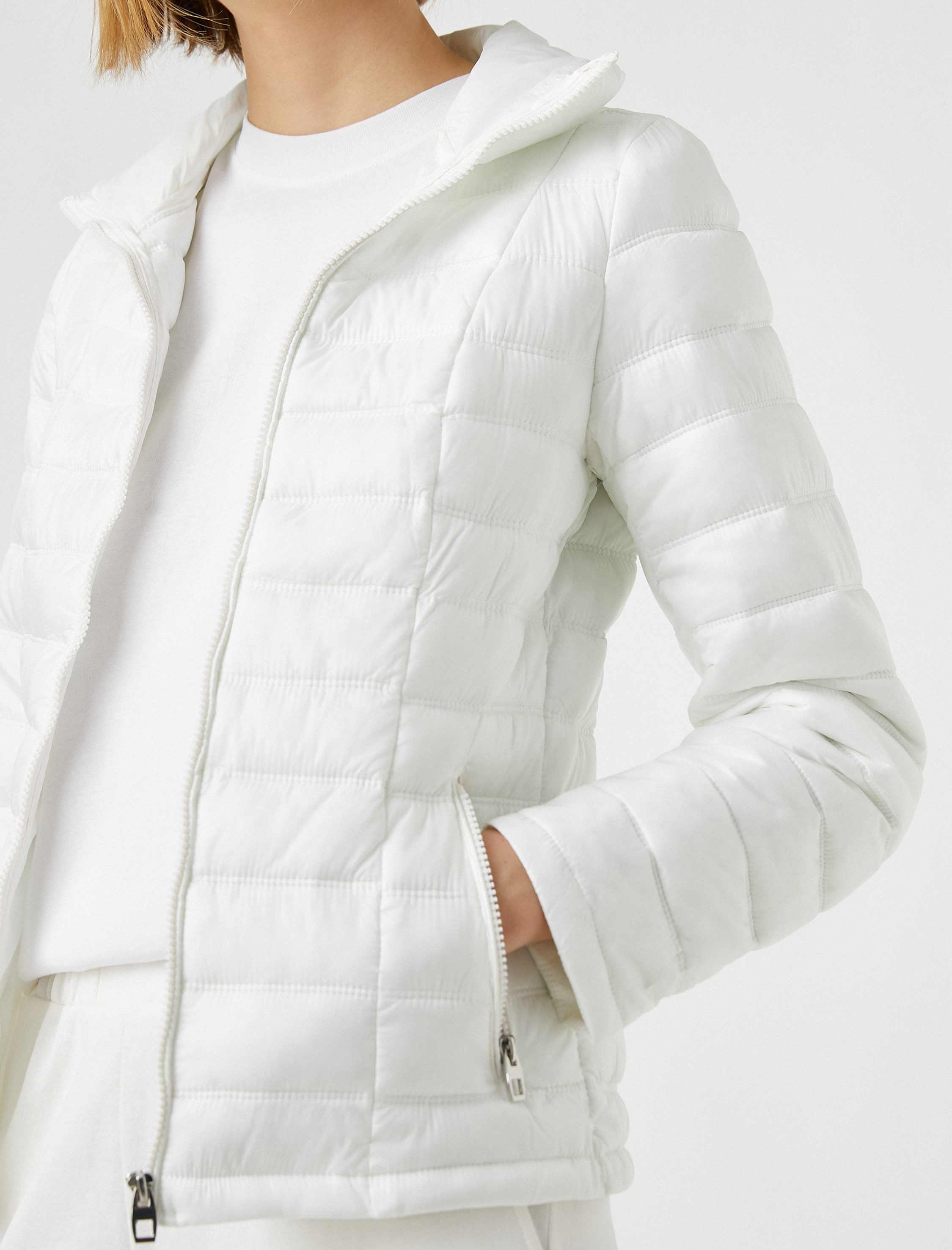   Dik Yaka Şişme Anorak Mont