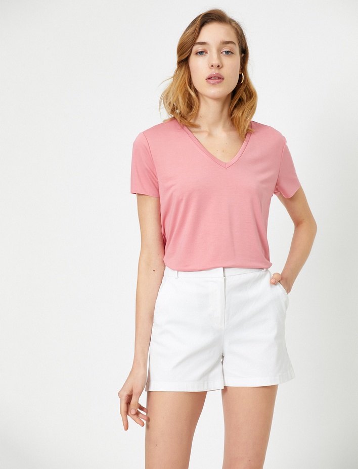  V Yaka Kısa Kollu Tişört