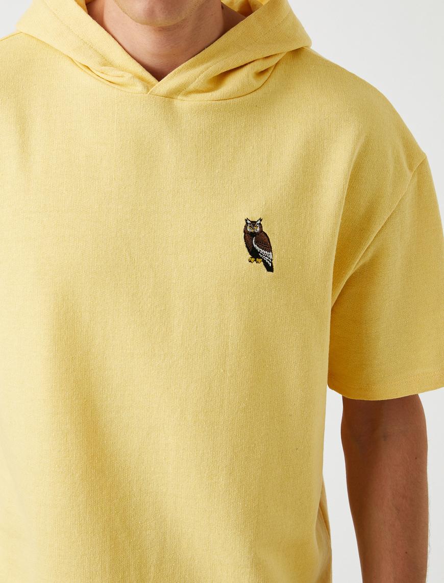   Kısa Kollu Kapüşonlu Sweatshirt İşlemeli