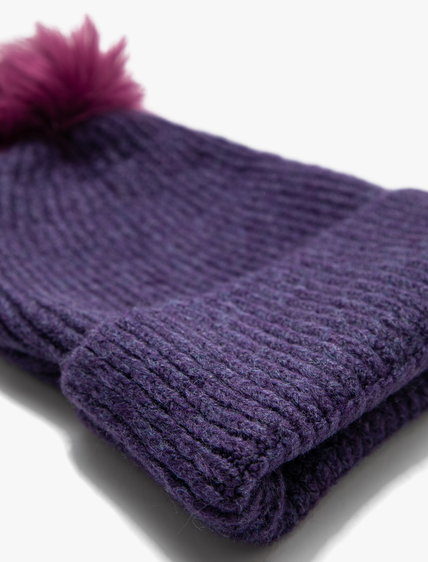  Kadın Ponpon Detaylı Bere