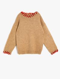 Yaka Detaylı Triko Kazak