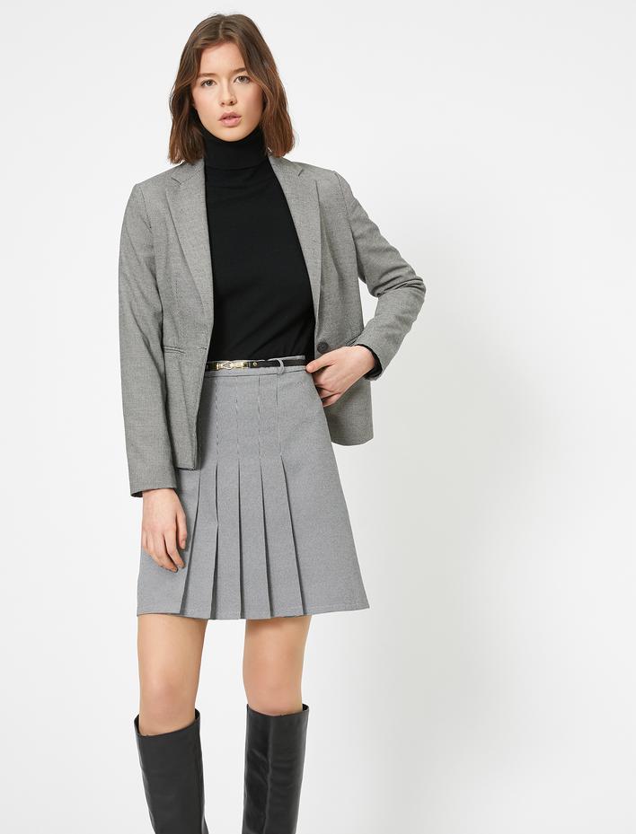  Kemer Detaylı Pileli Etek