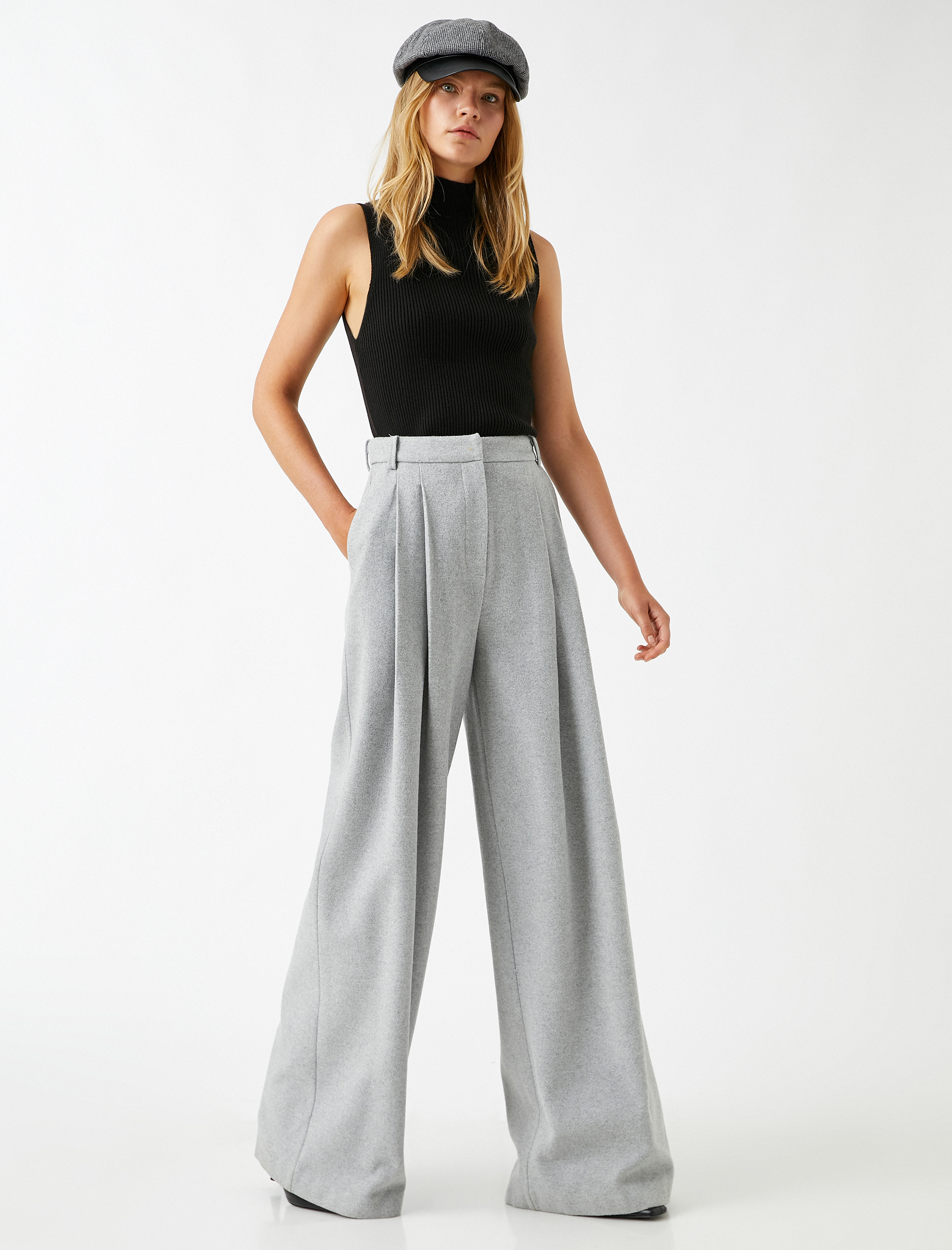   Yüksek Bel Geniş Paça Önden Pileli Pantolon