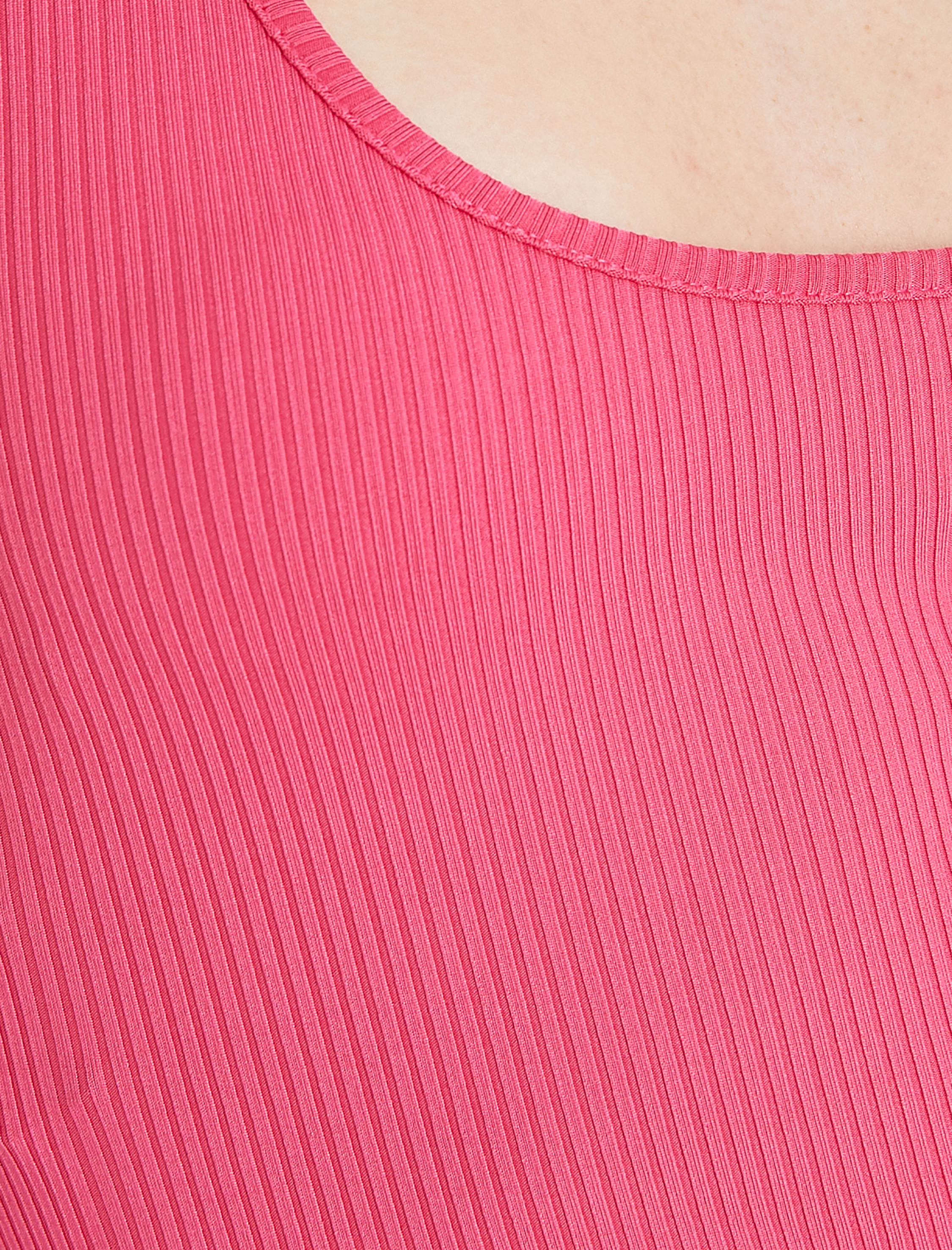   Tek Omuz Atlet Pencere Detaylı