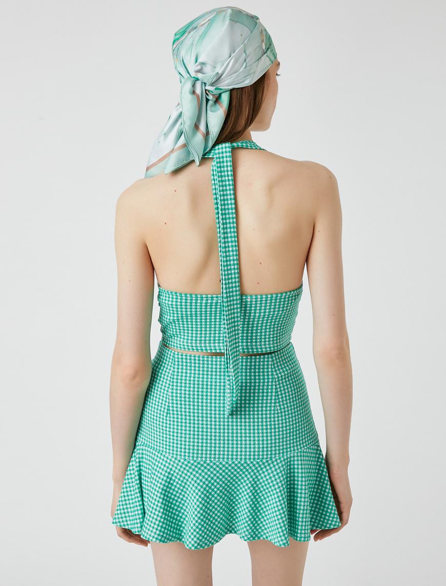   Crop Atlet Halter Yaka Pencere Detaylı