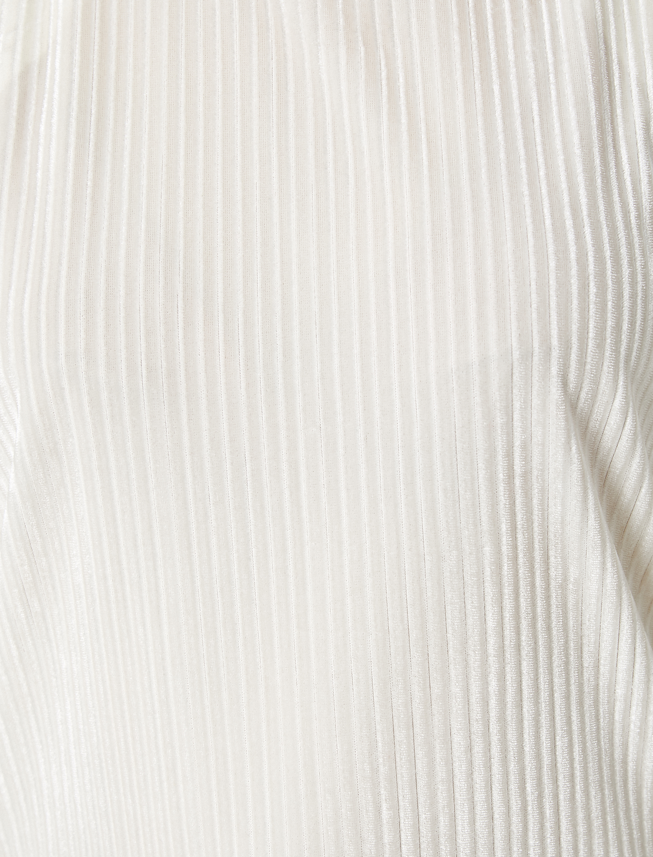   Vatkalı Dik Yaka Kadife Tişört