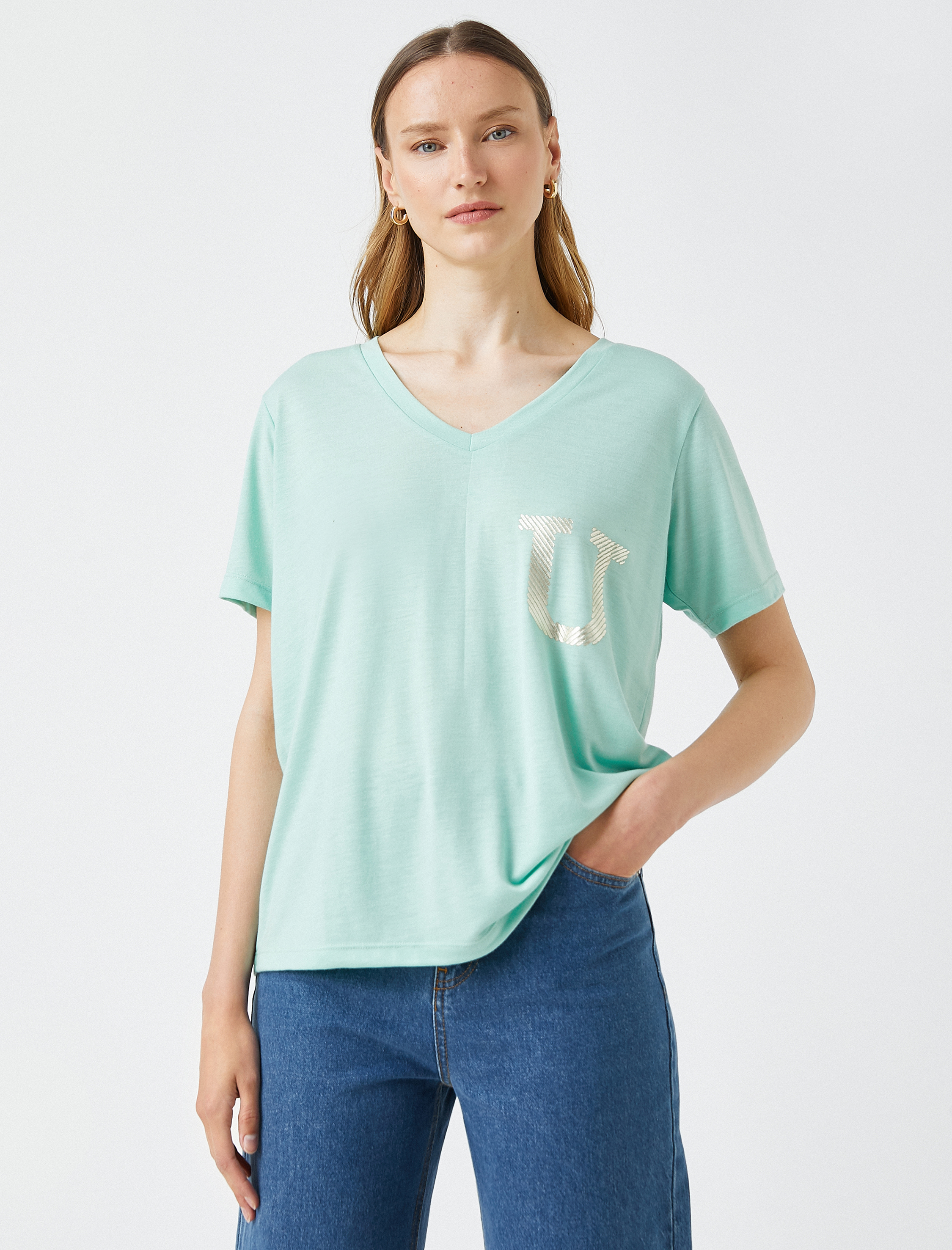   Harf Baskılı Tişört V Yaka Kısa Kollu