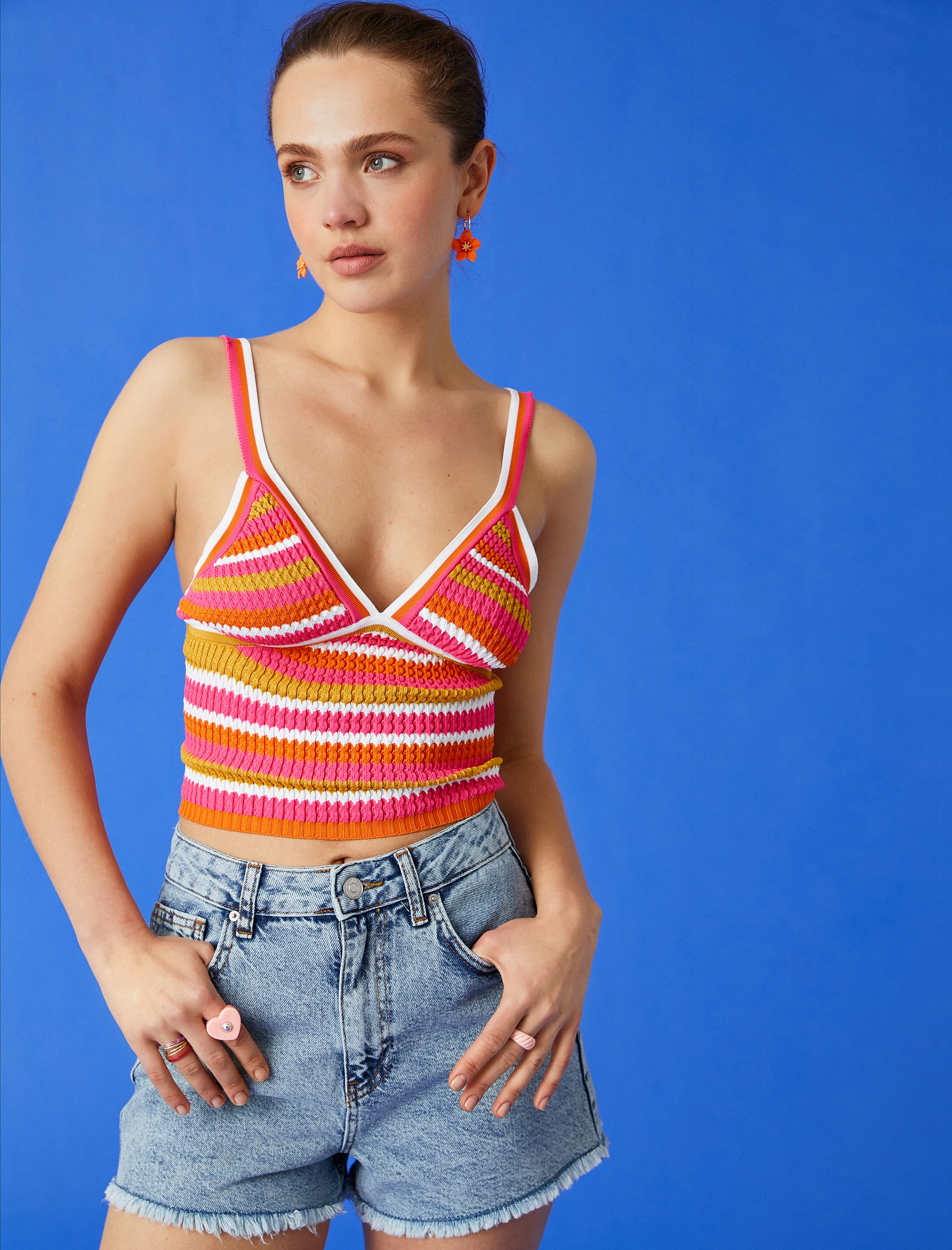   Crop Atlet V Yaka İnce Askılı