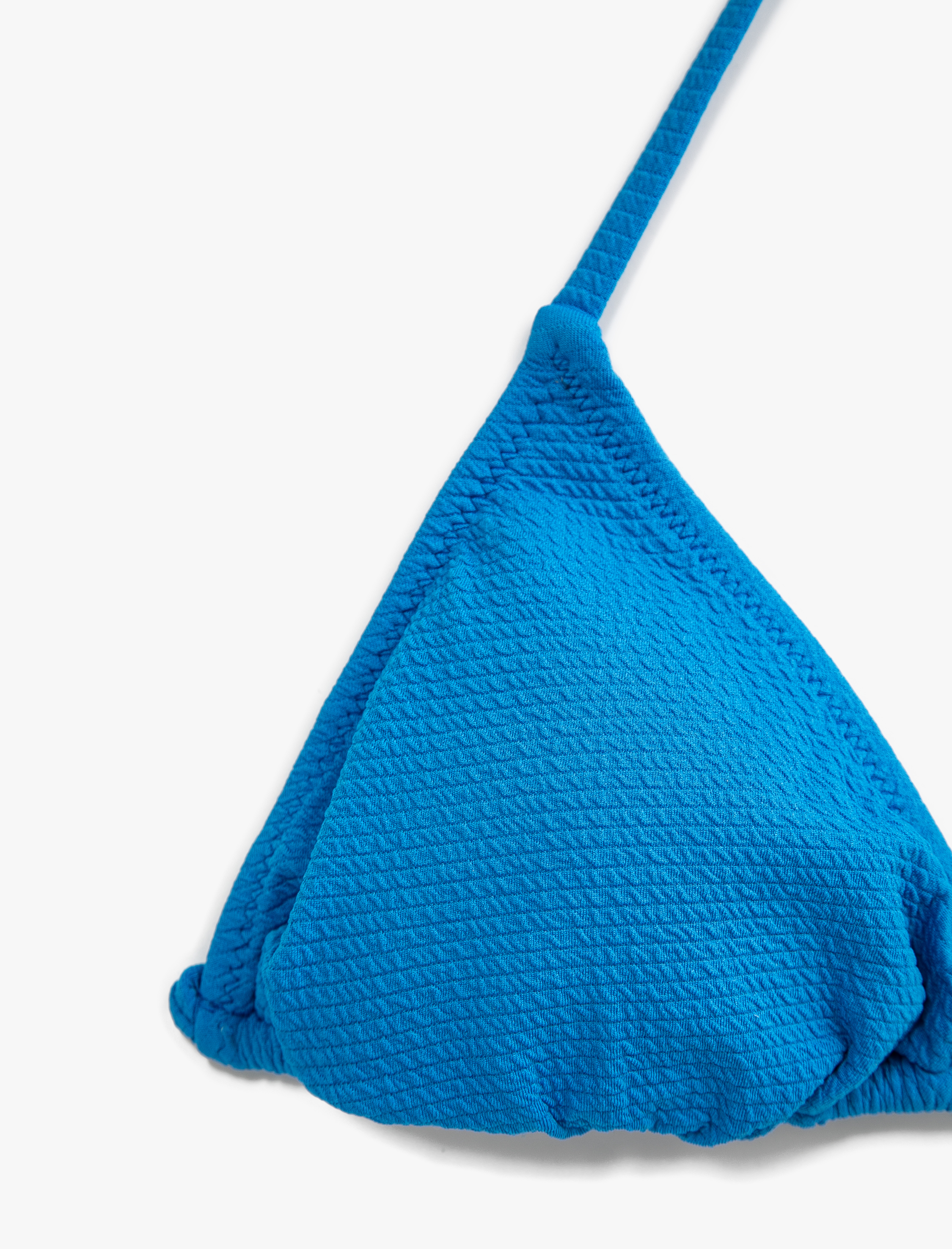 Üçgen Bikini Üstü Boyundan Bağlamalı