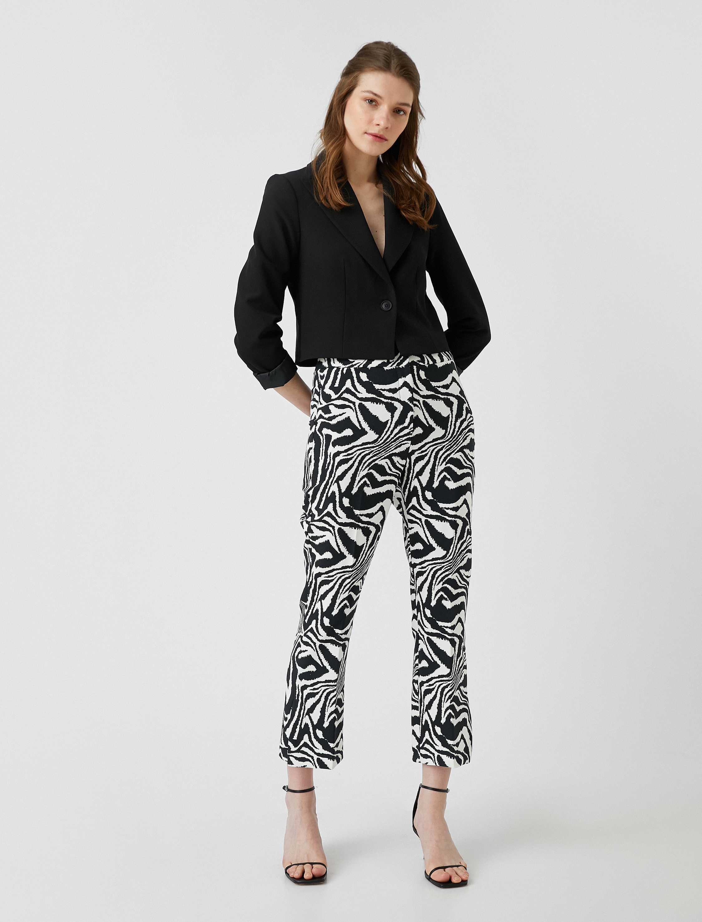   Zebra Desenli Pantolon Dar Kesim