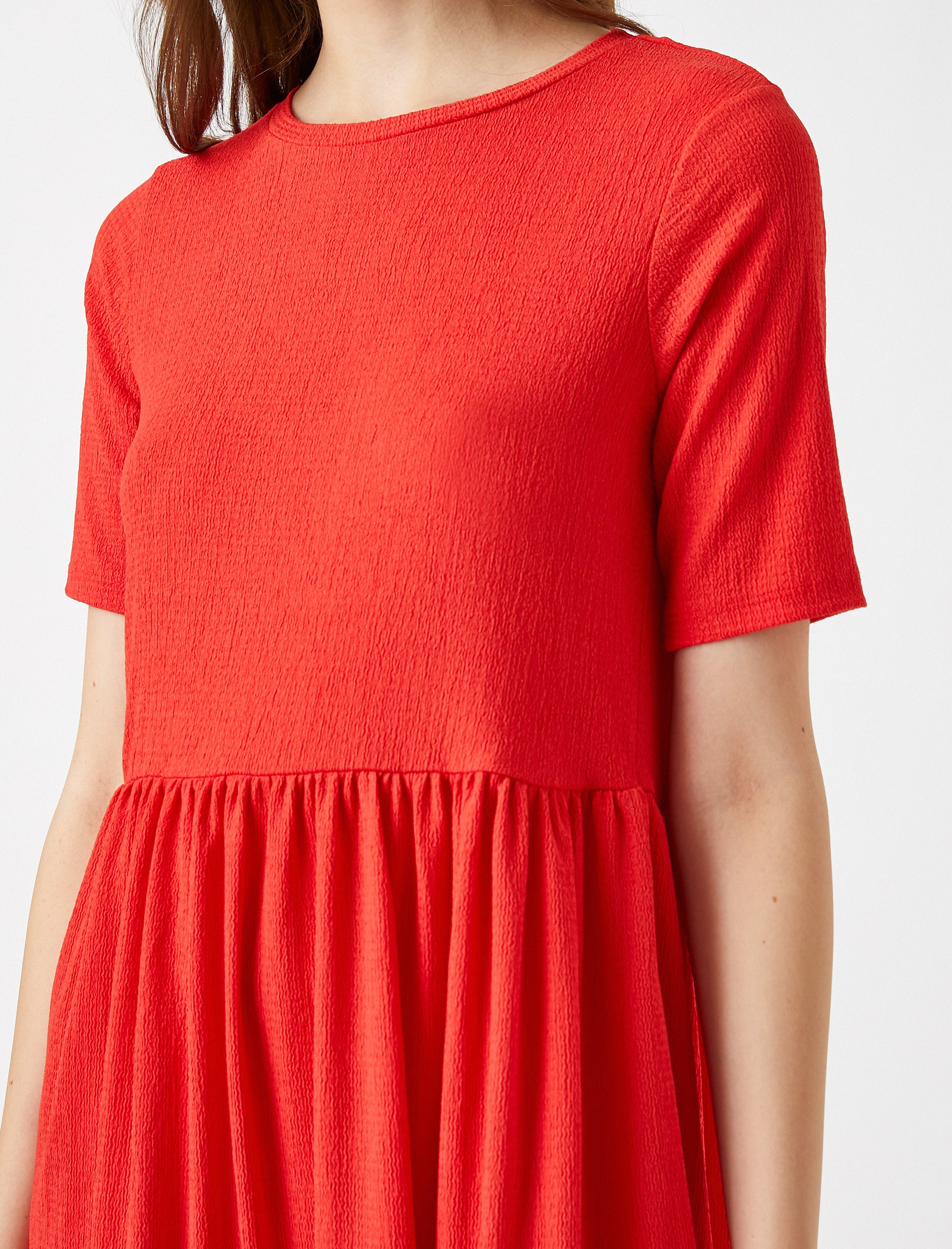   Kısa Kollu Elbise Bisiklet Yaka