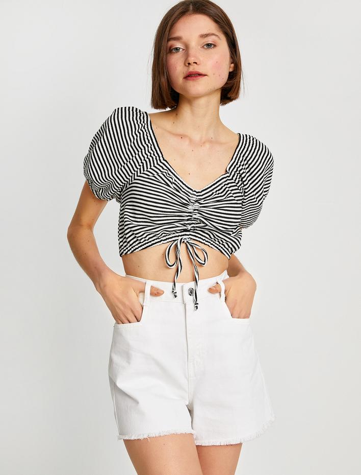  Büzgülü Crop Tişört