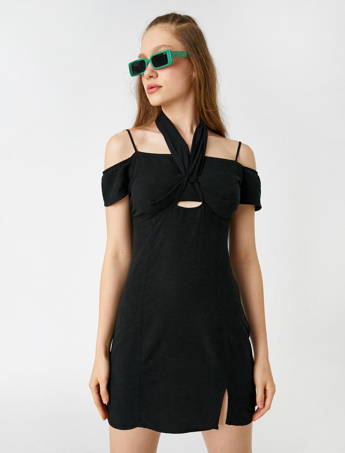  Mini Elbise Omzu Açık Yırtmaçlı Pencere Detaylı Keten Karışımlı Fiyonk Detaylı