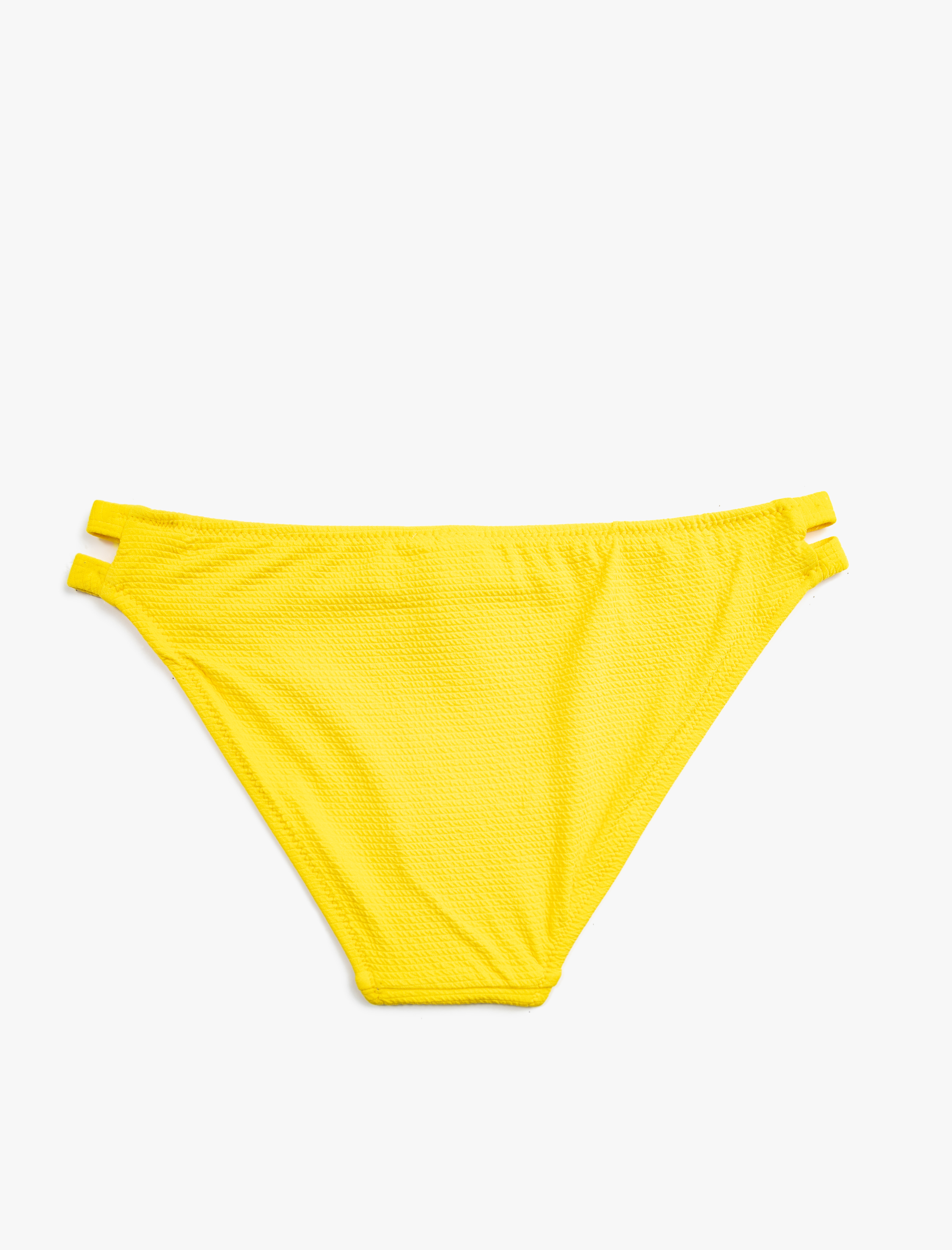 Biye Detaylı Bikini Altı