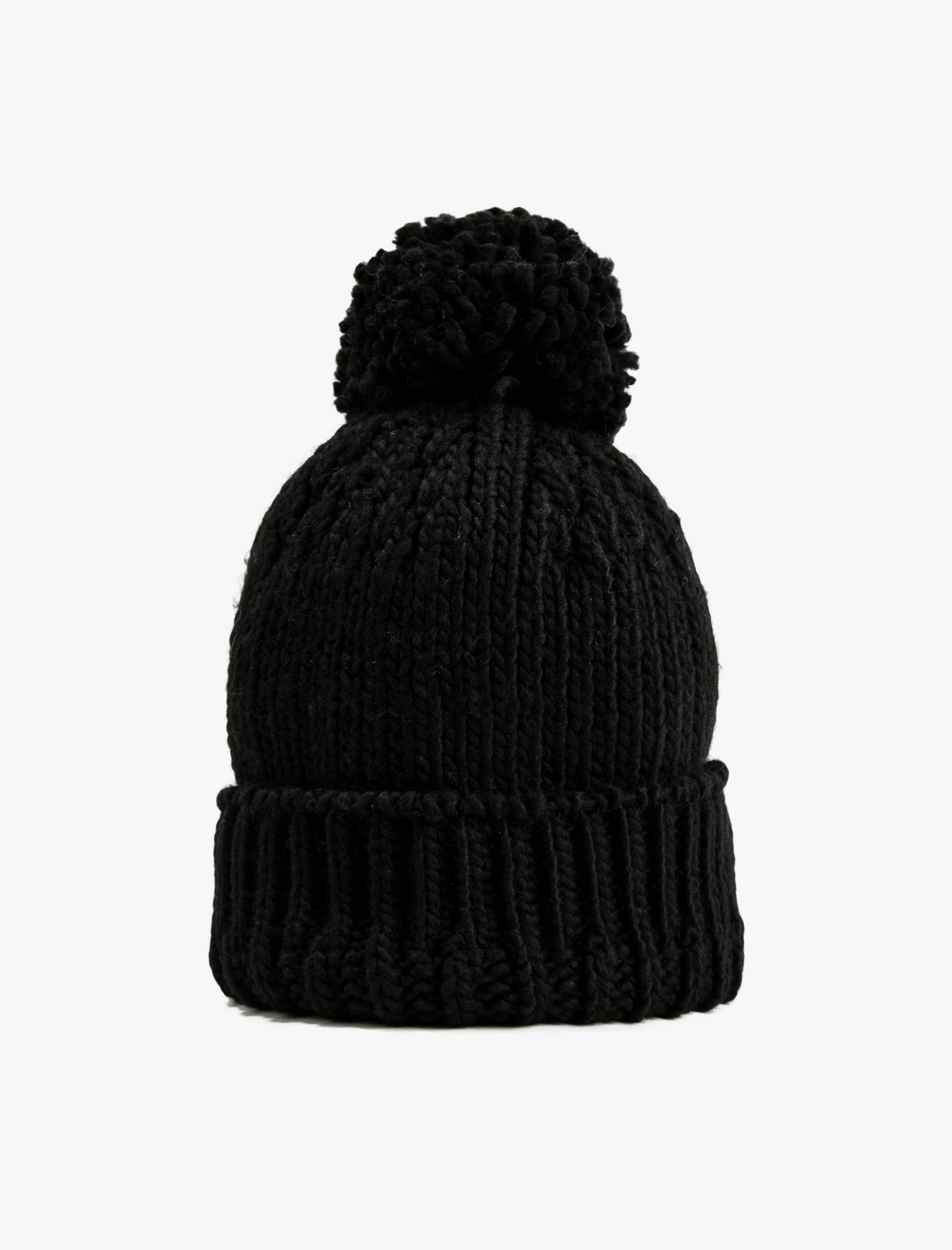  Kadın Ponpon Detaylı Bere