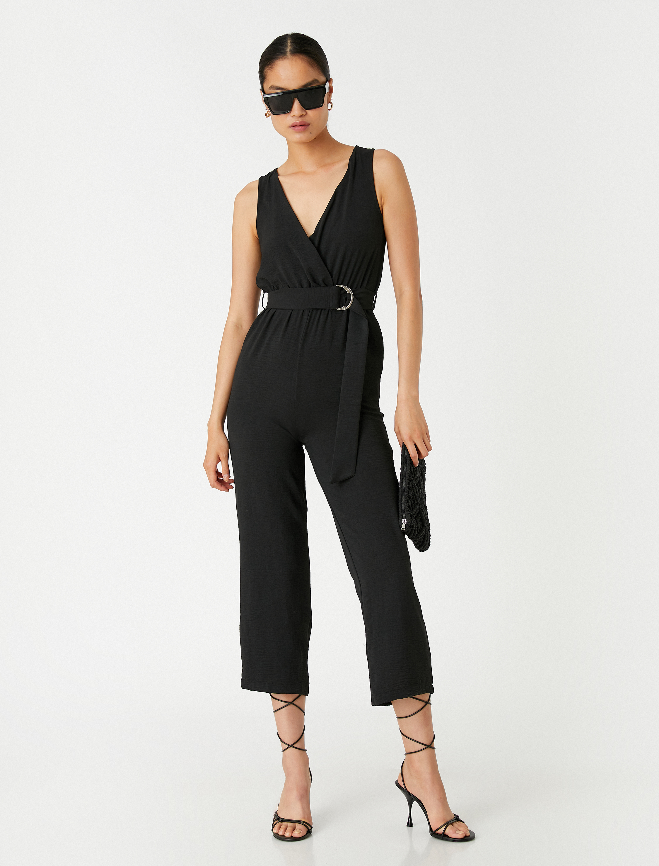   Kolsuz Tulum Kemer Detaylı Saten Görünümlü