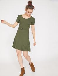 Kemer Detaylı Elbise