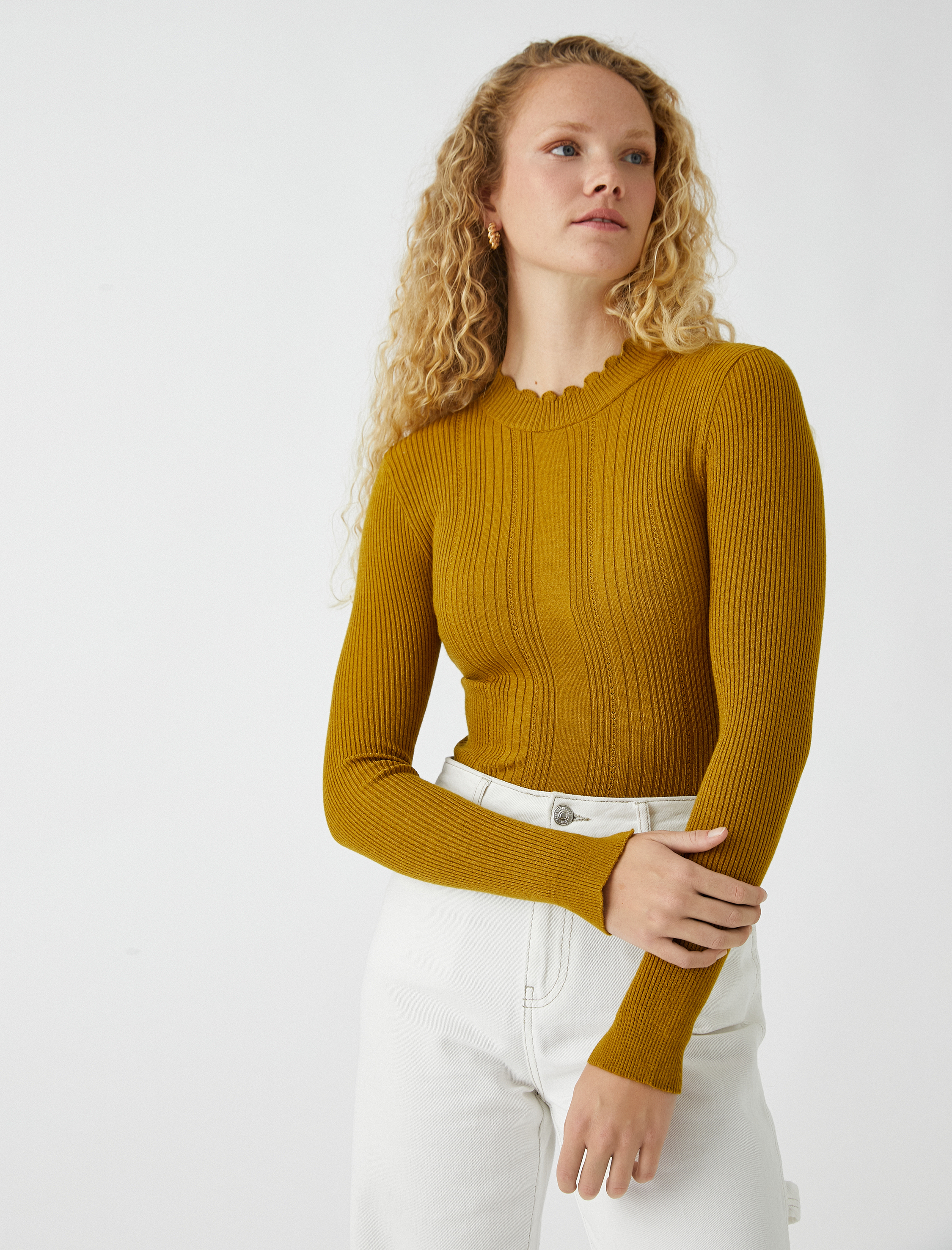   Yaka Detaylı Triko Kazak