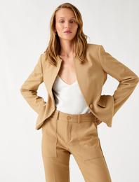Yakasız Blazer Ceket