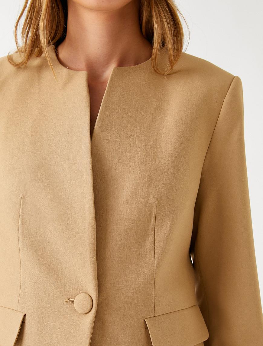   Yakasız Blazer Ceket