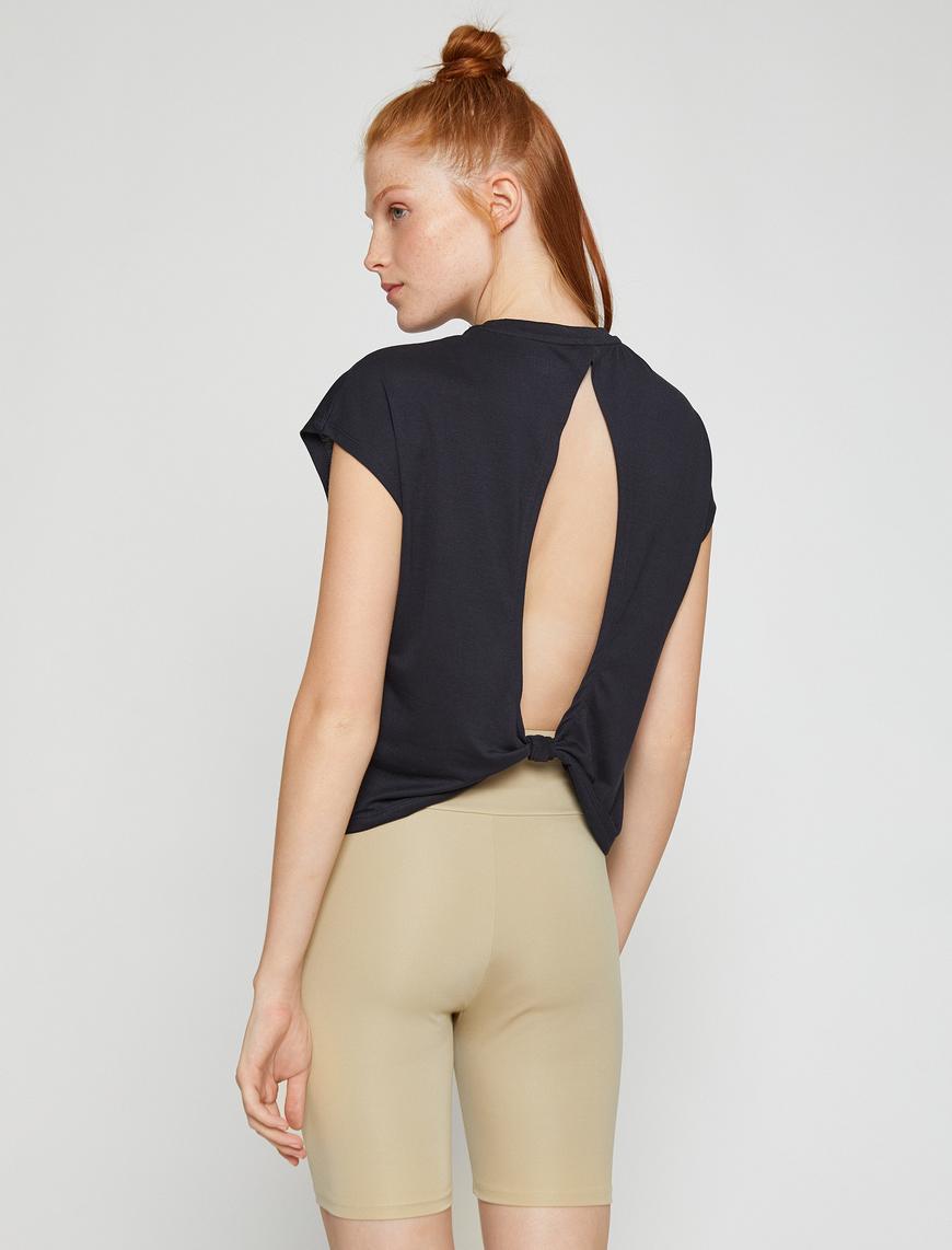   Pencere Detaylı Crop Spor Tişört Modal Karışımlı İpeksi Dokulu