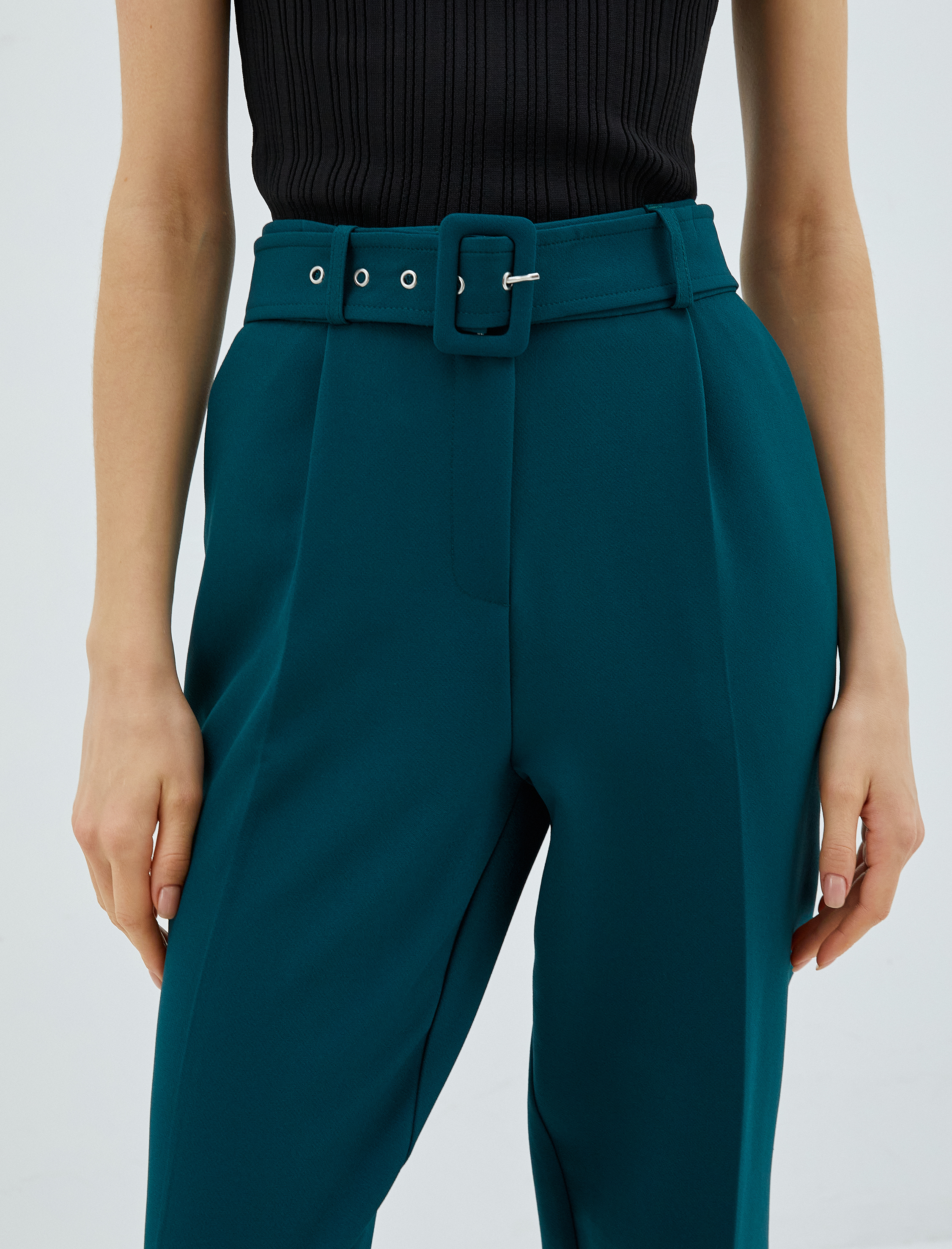   Yüksek Bel Kumaş Pantolon Düz Paça Kemerli