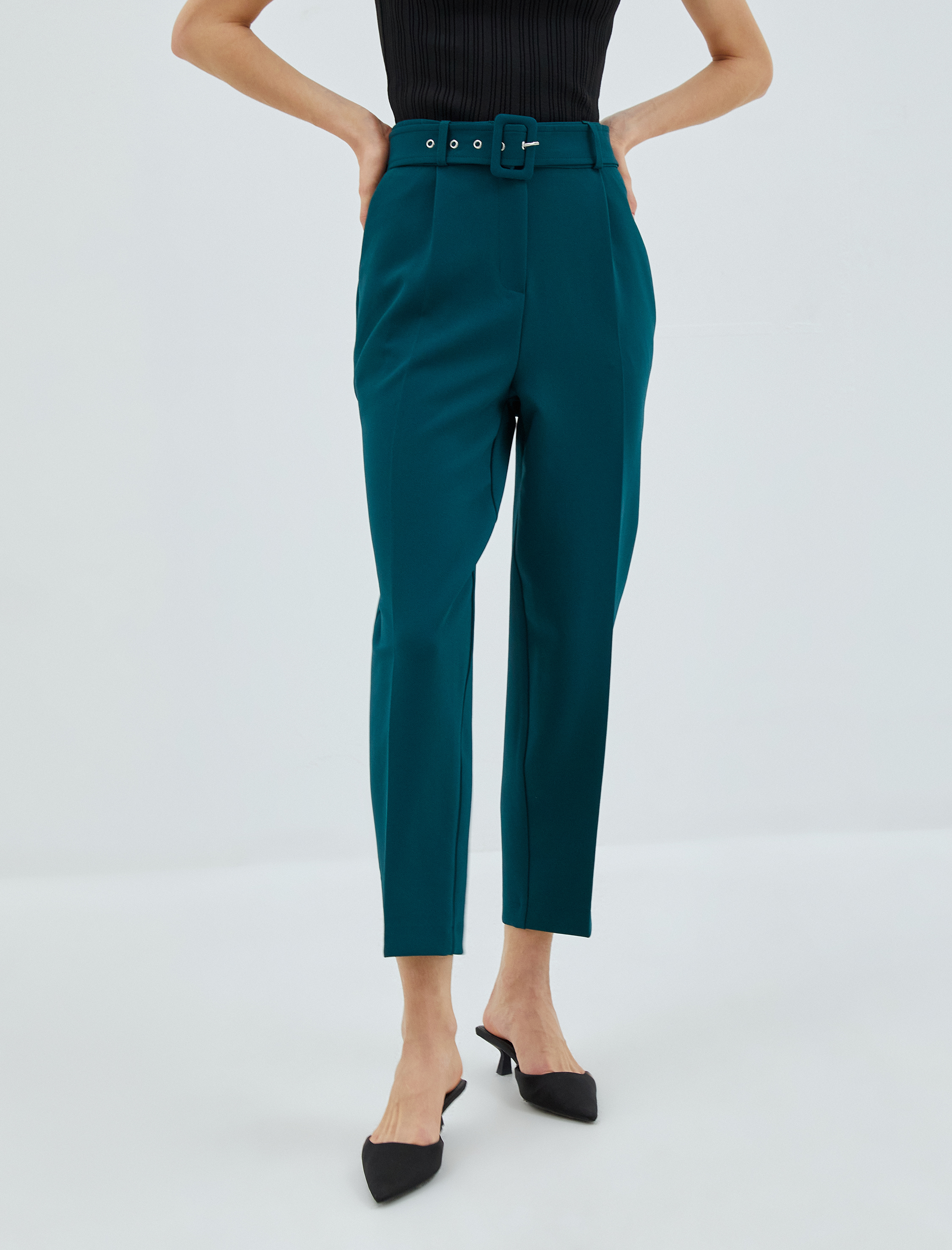   Yüksek Bel Kumaş Pantolon Düz Paça Kemerli