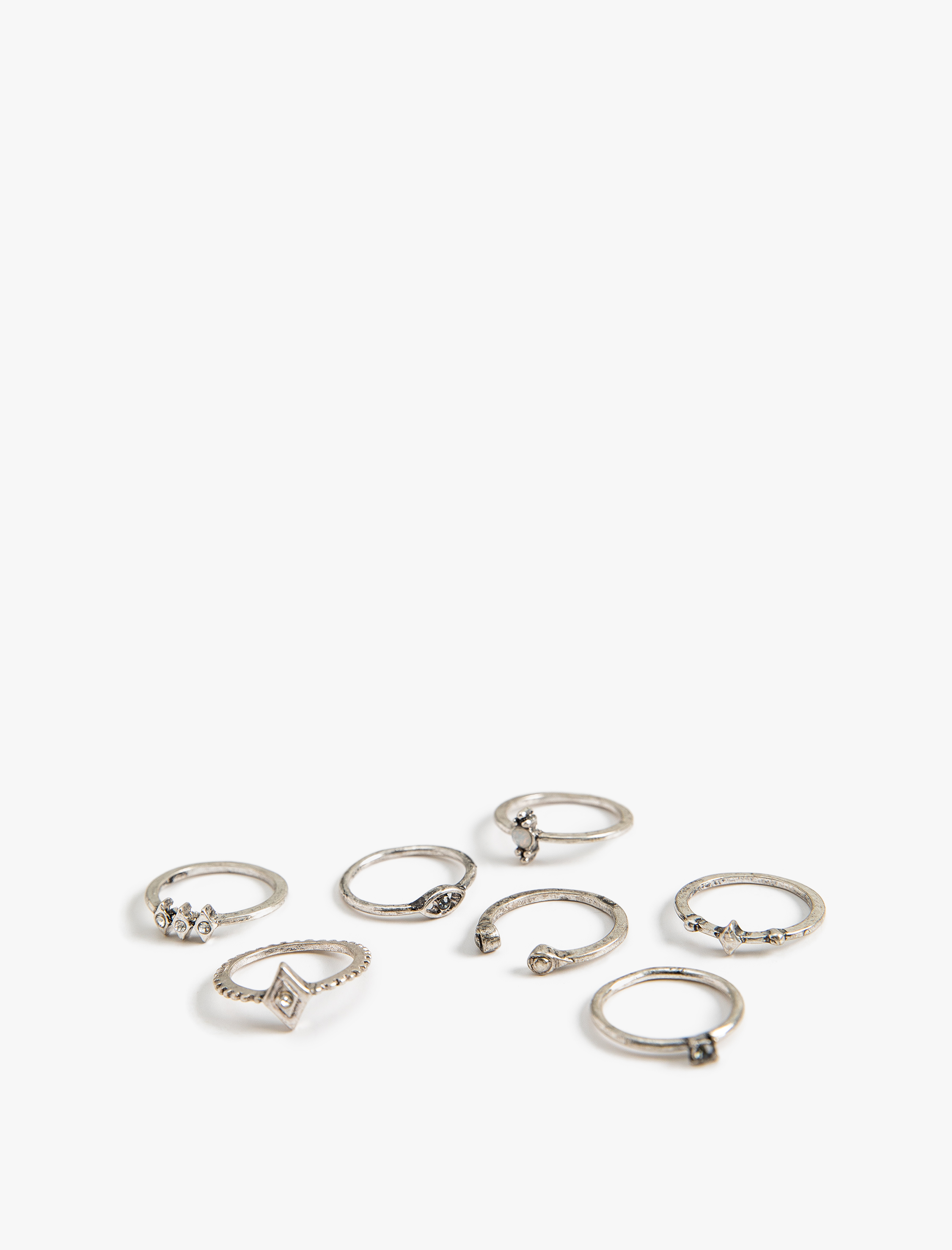  Kadın 5'li Yüzük Seti Farklı Şekillerde