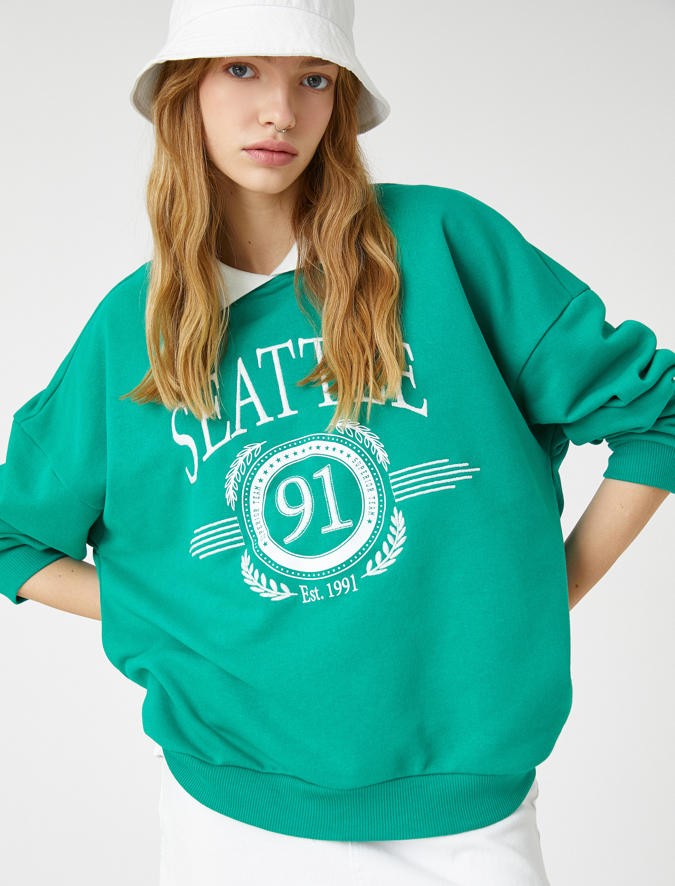   Oversize Sweatshirt Polo Yaka Kolej Baskılı Nakışlı