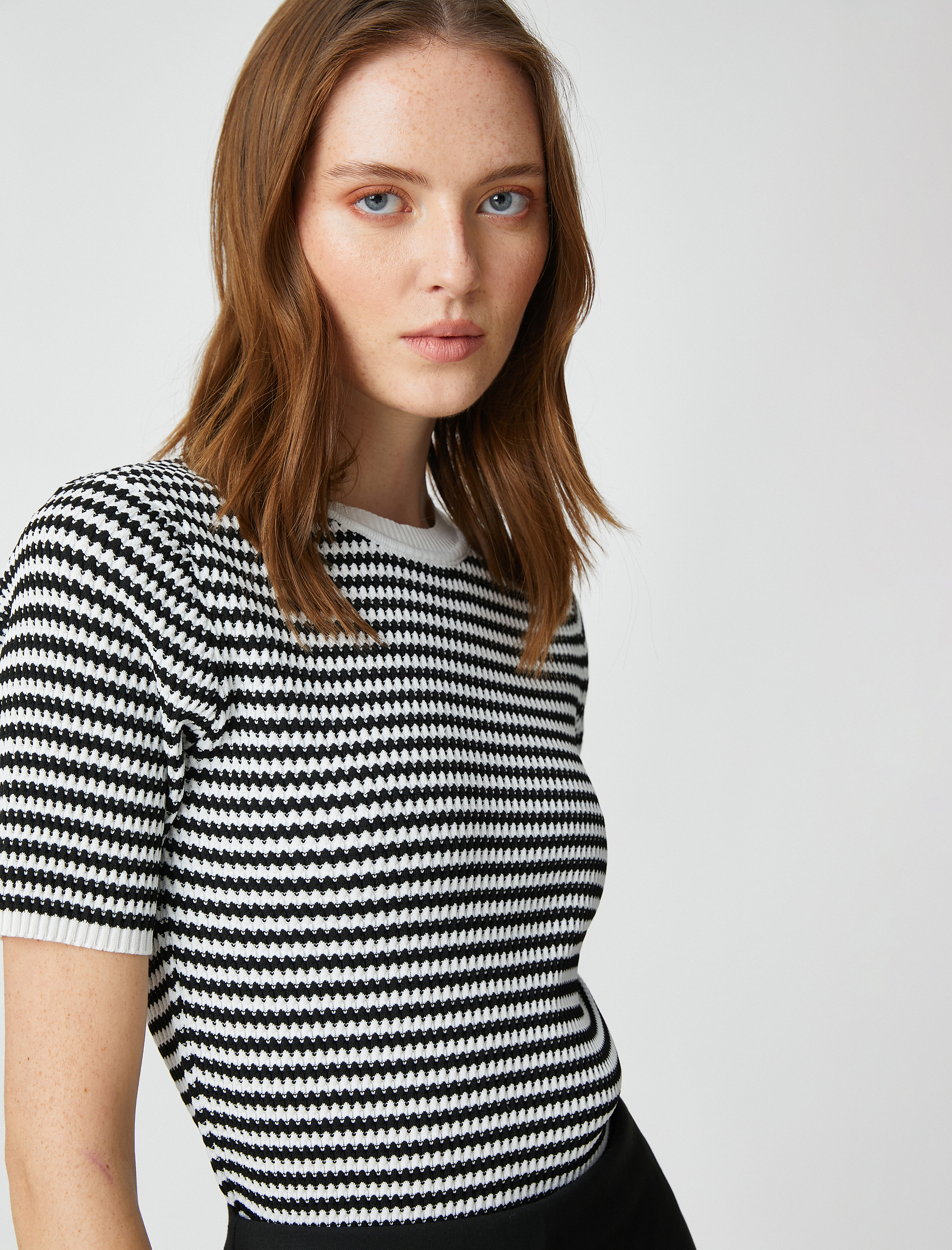   Kısa Kollu Triko Kazak Bisiklet Yaka