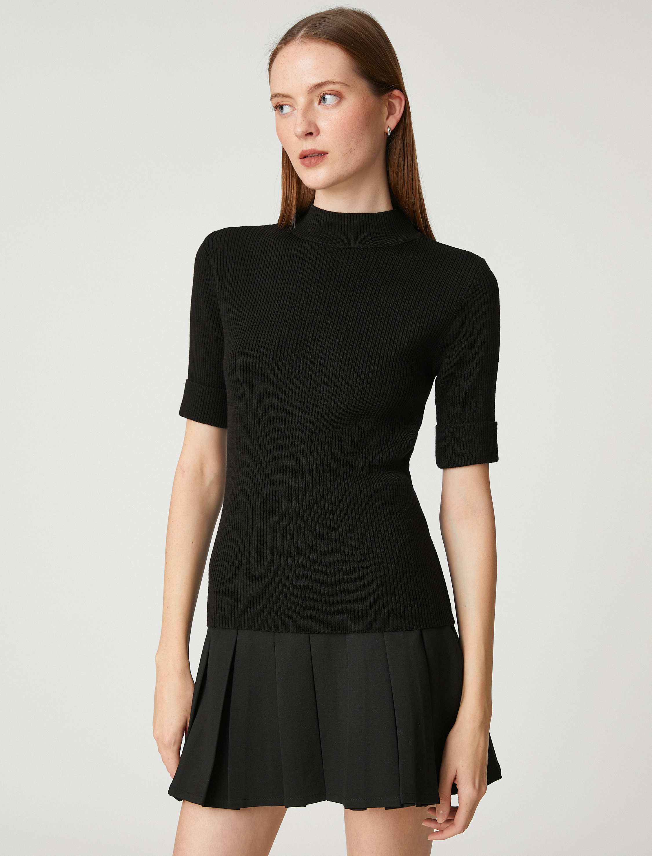   Kısa Kollu Kazak Yarım Balıkçı Yaka Ribanalı