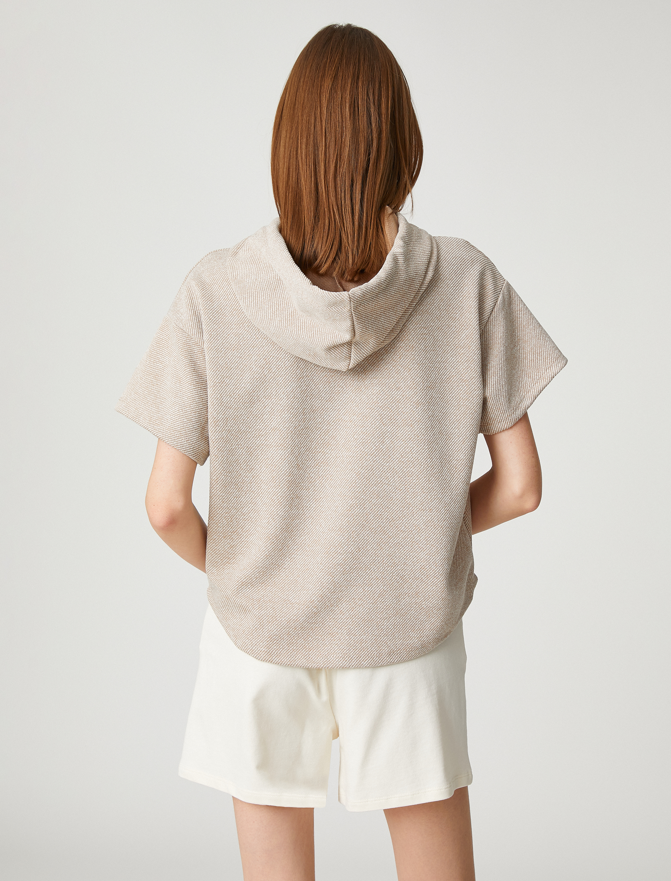   Kısa Kollu Sweatshirt Kapüşonlu