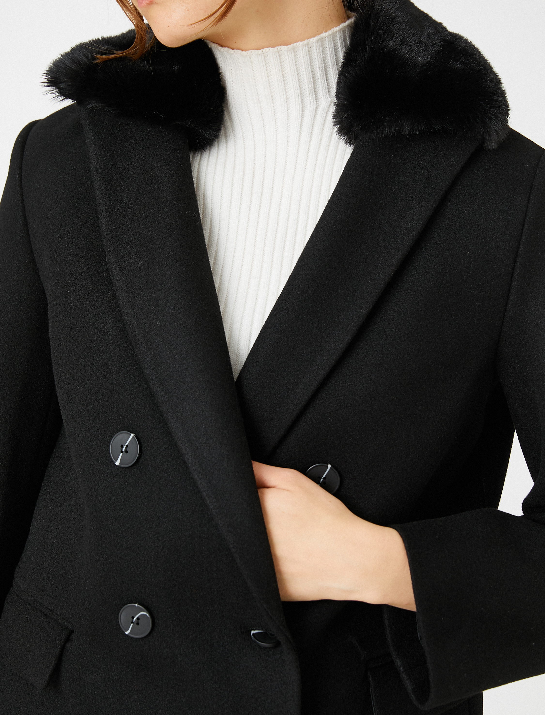   Kruvaze Kaşe Kaban Peluş Detaylı