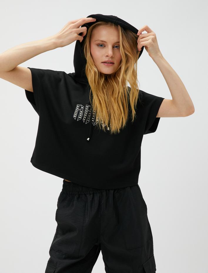  Crop Tişört Kapüşonlu Baskılı