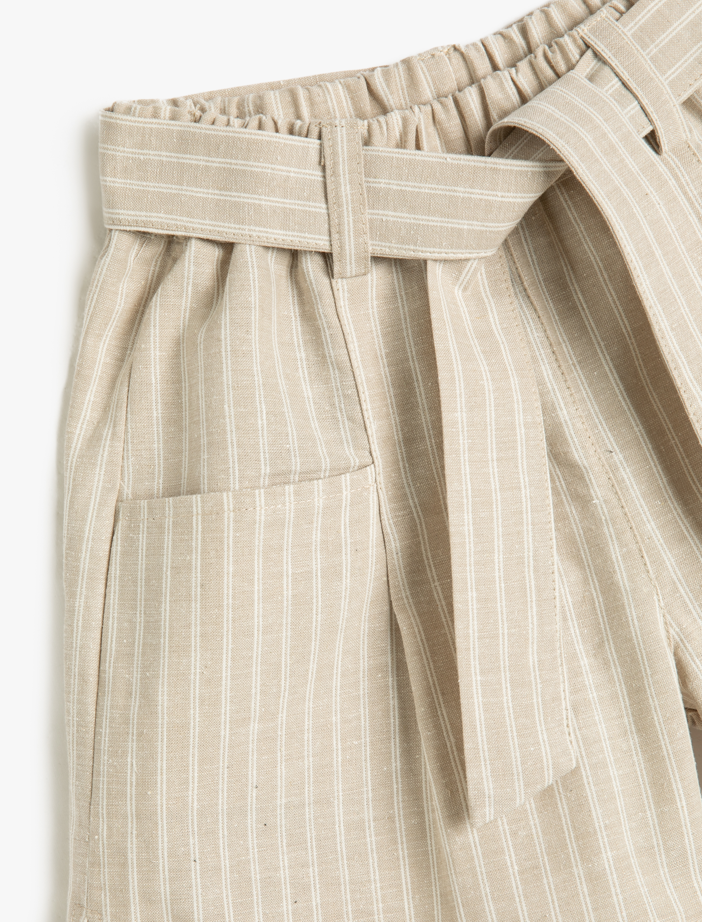  Kız Çocuk Şort Kemer Detaylı Cepli Beli Lastikli Rami Kumaş