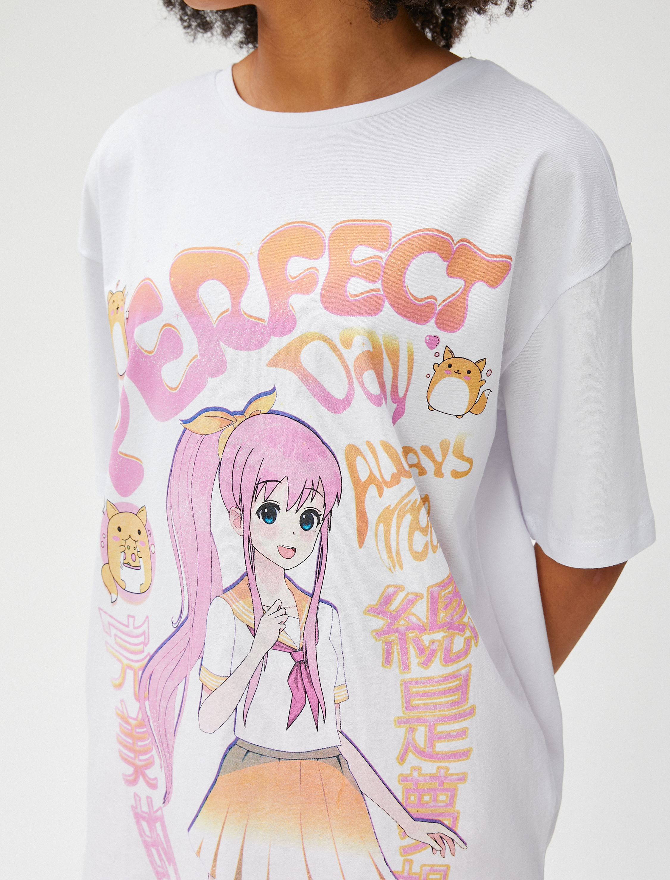   Anime Oversize Tişört Kısa Kollu Bisiklet Yaka Pamuklu