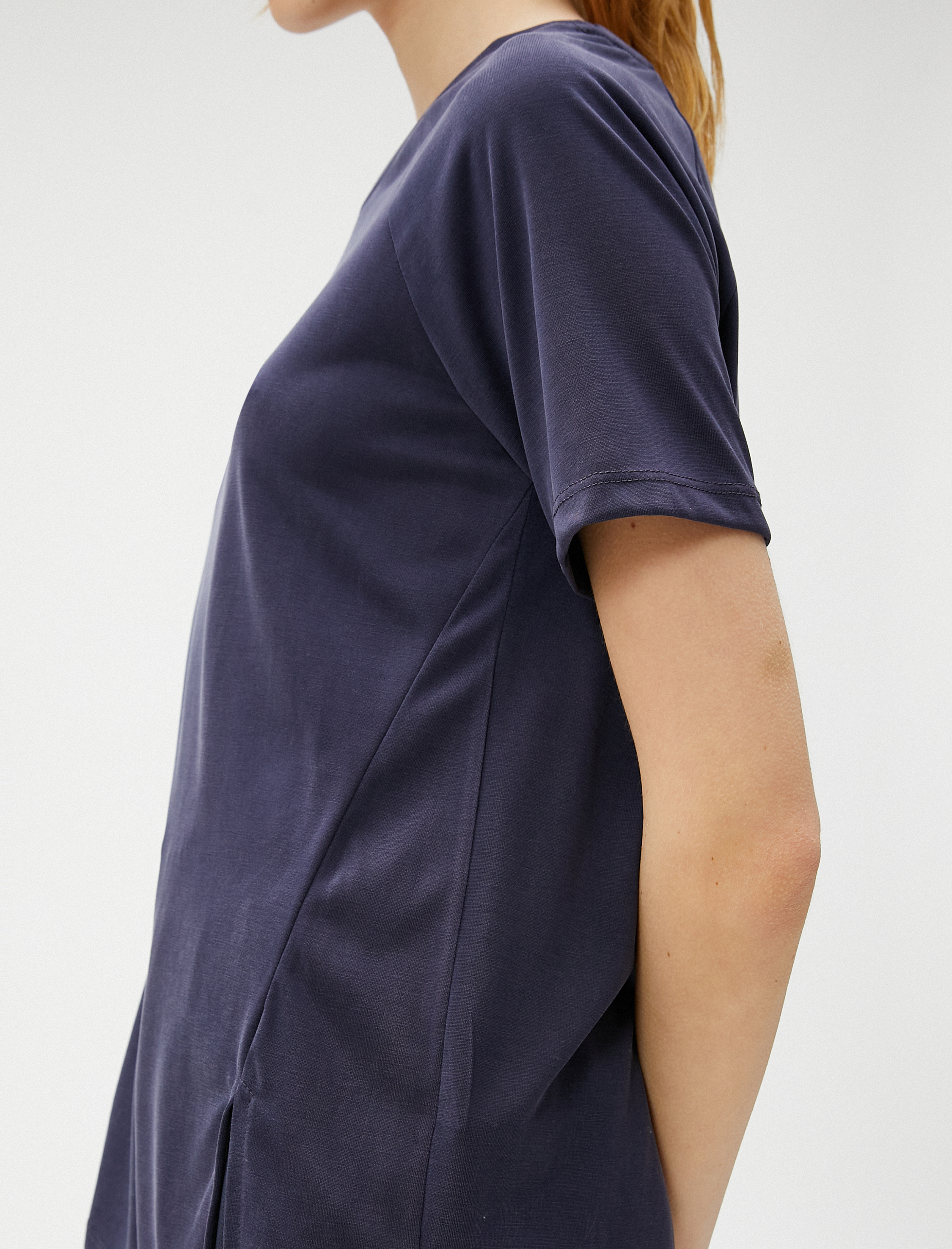   Modal Karışımlı Spor Tişört Yırtmaç Detaylı