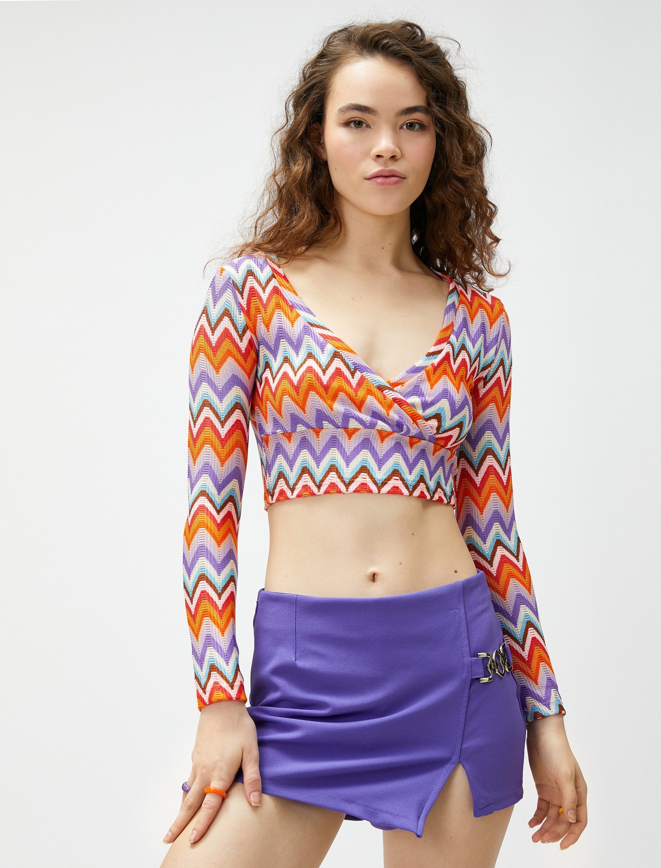   Crop Tişört Uzun Kollu V Yaka Örme