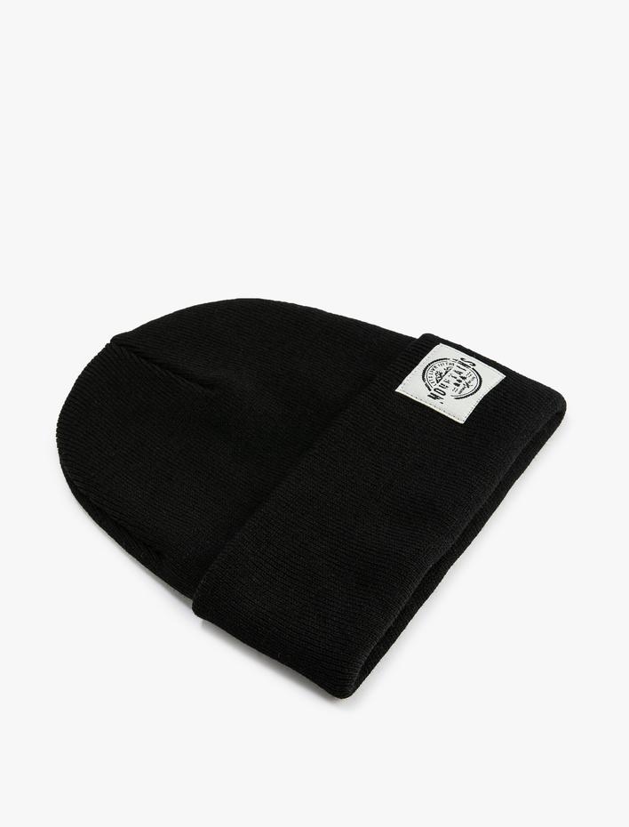 Erkek Katlı Bere Baskılı Etiket Detaylı