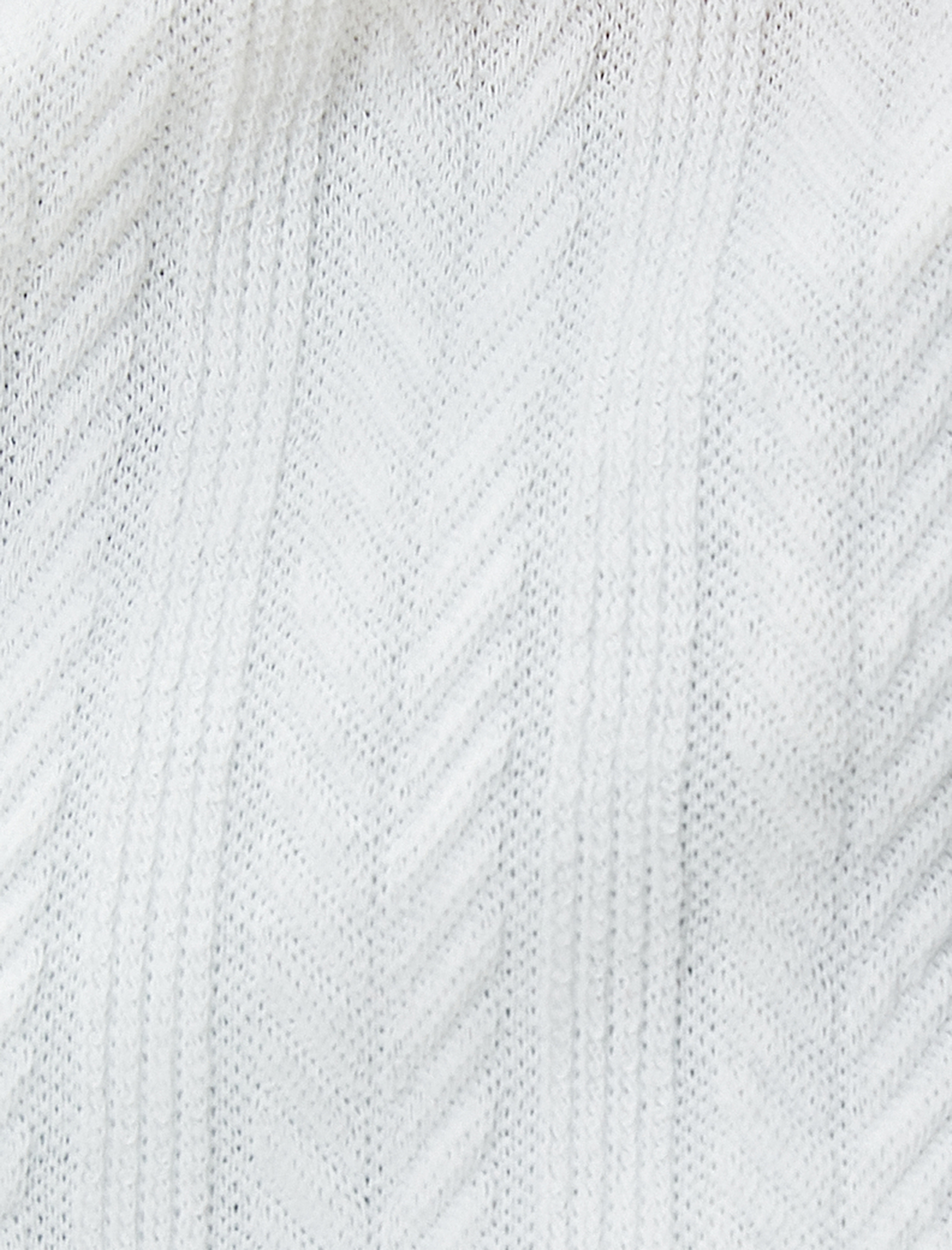   Örgü Motifli Tişört Omuz Detaylı