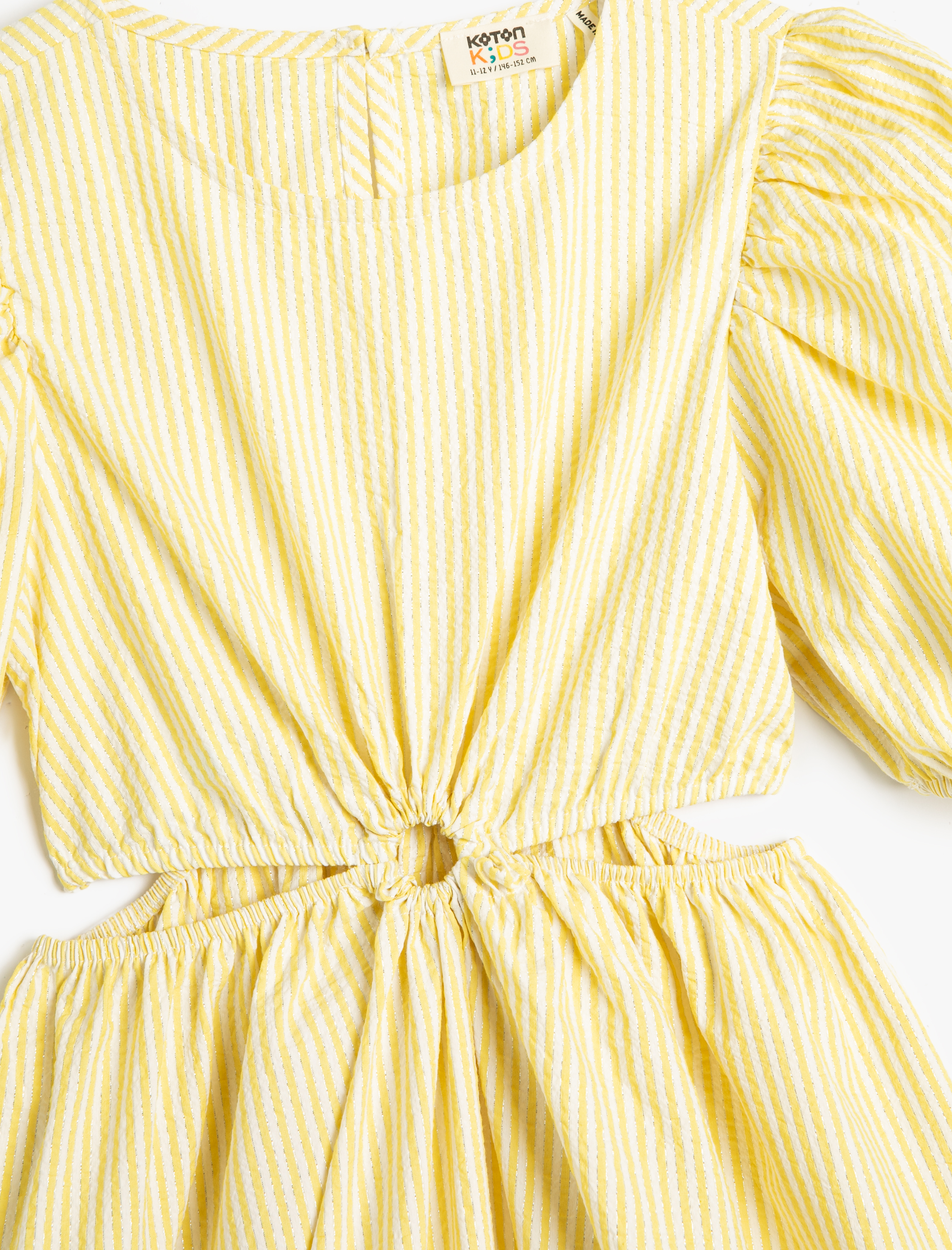  Kız Çocuk Elbise Pencere Detaylı Balon Kollu Yuvarlak Yaka Fırfırlı