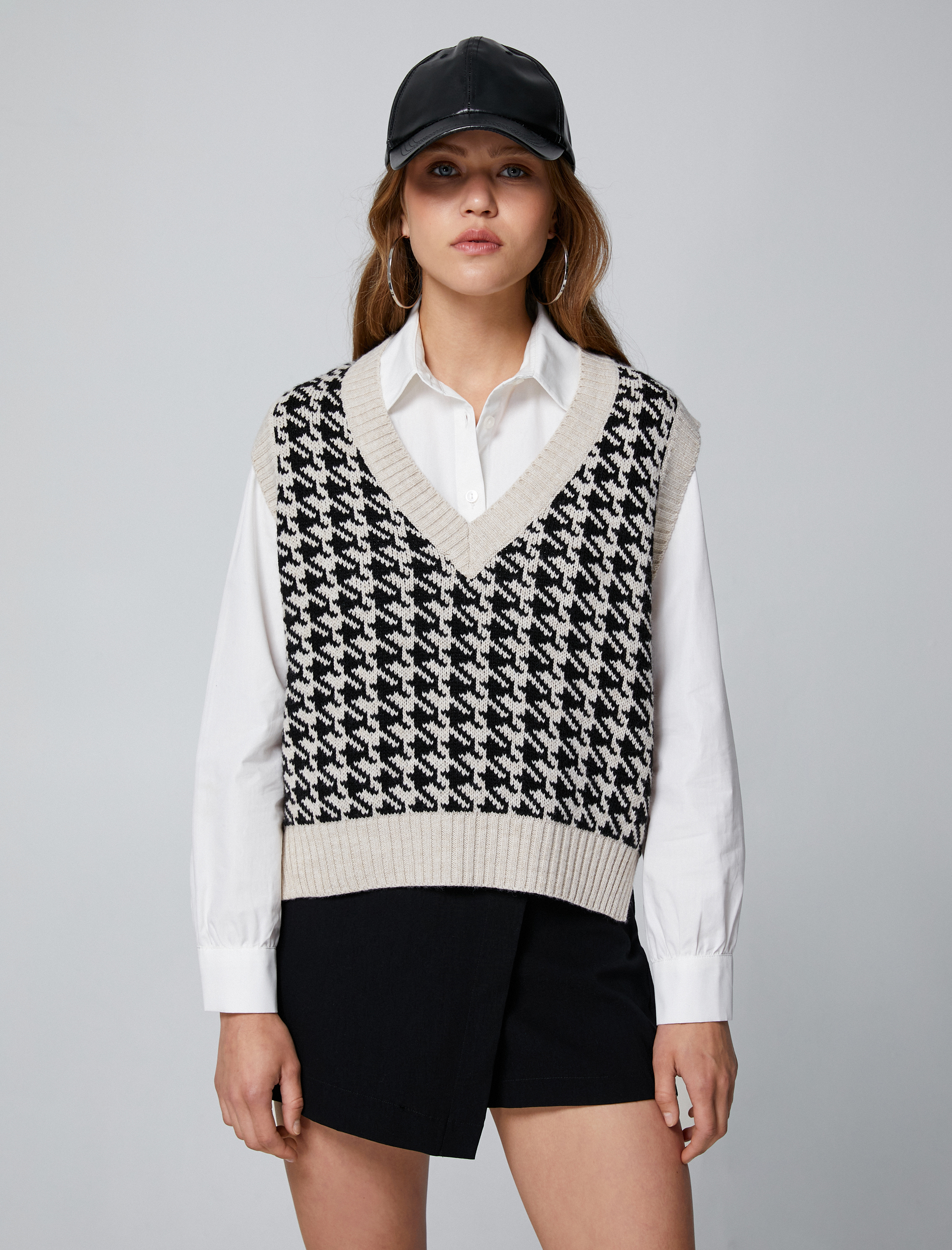   V Yaka Süveter Örgü Ribanalı Kazayağı Desenli