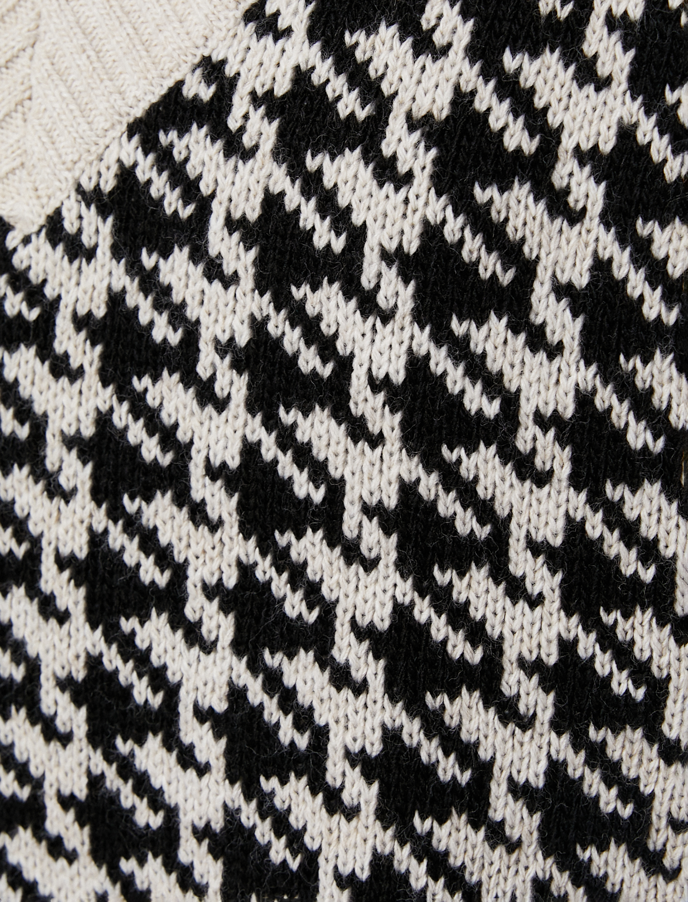   V Yaka Süveter Örgü Ribanalı Kazayağı Desenli