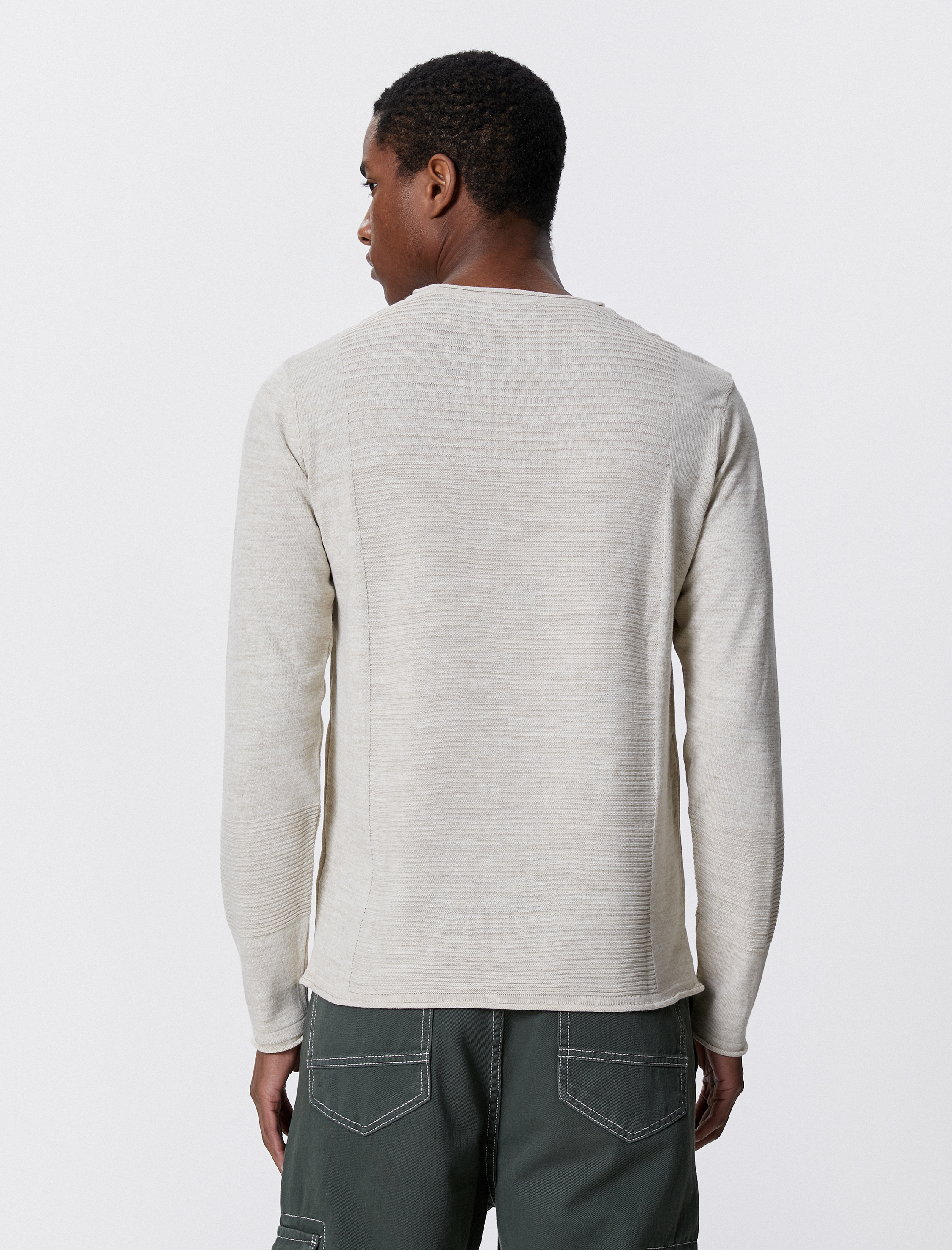   Basic Triko Kazak Dokulu Yuvarlak Yaka Dar Kesim