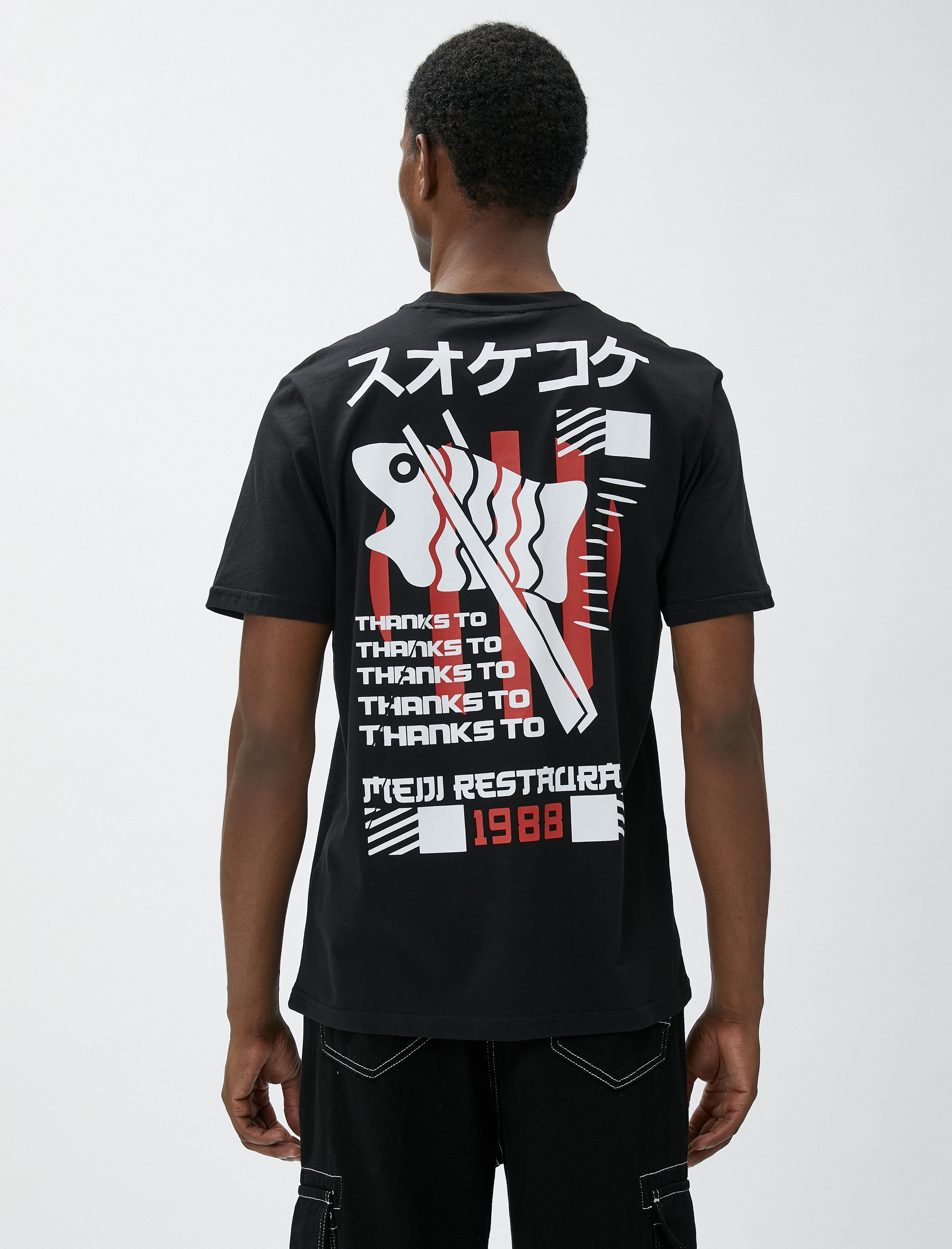   Uzakdoğu Baskılı Tişört Bisiklet Yaka Kısa Kollu Pamuklu