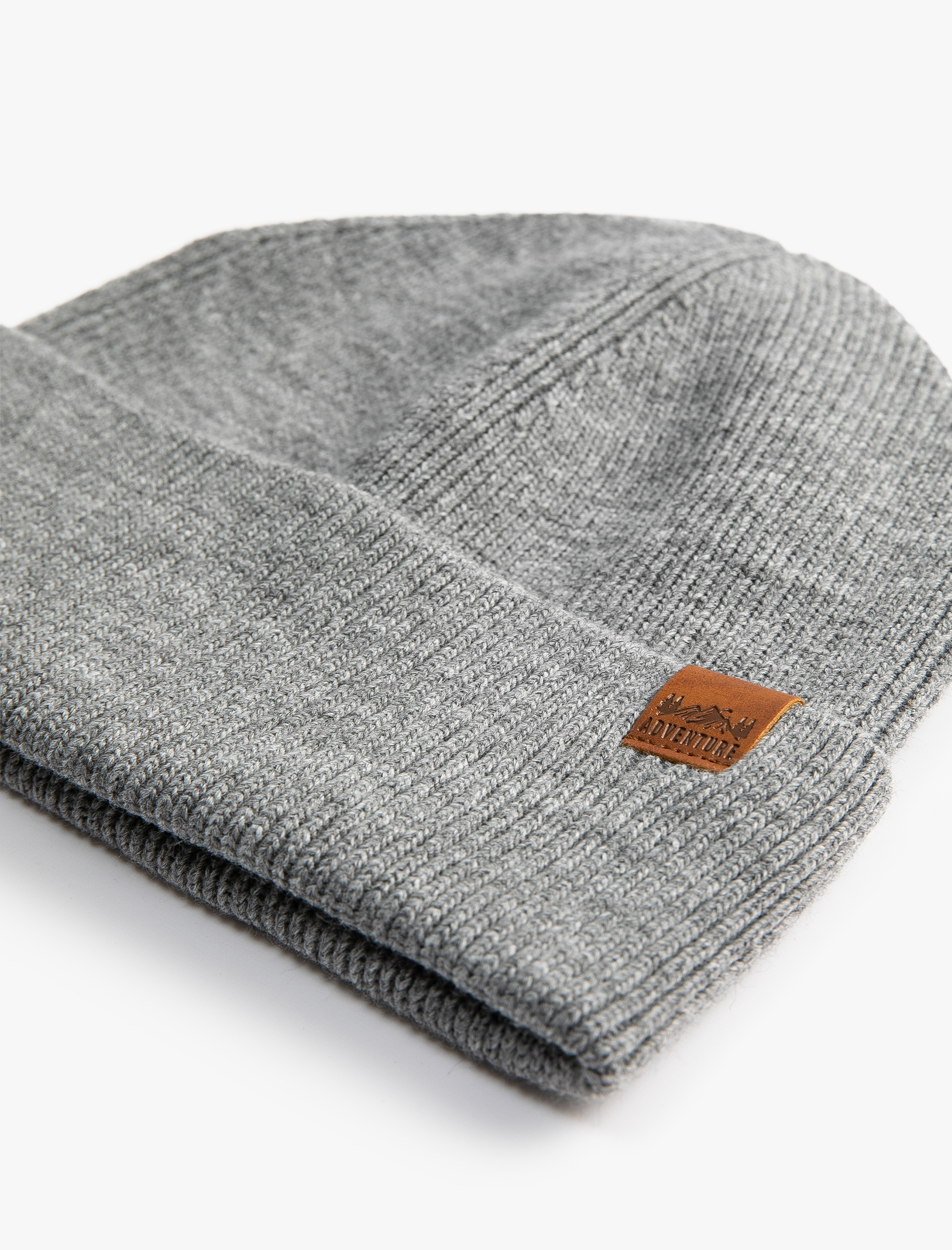 Erkek Katlı Bere Slogan Baskılı Etiket Detaylı