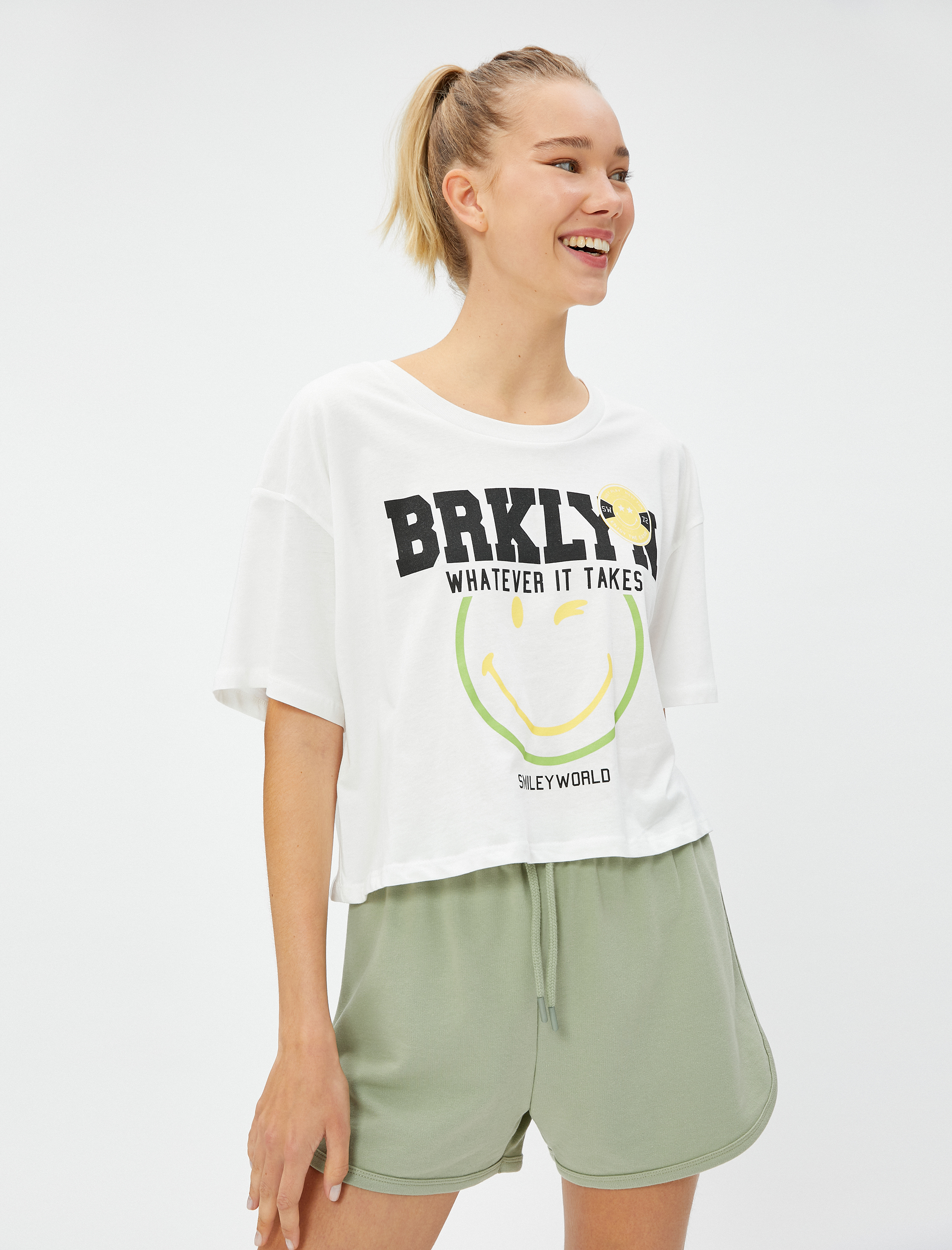   Mini Şort Beli Bağcıklı Rahat Kesim