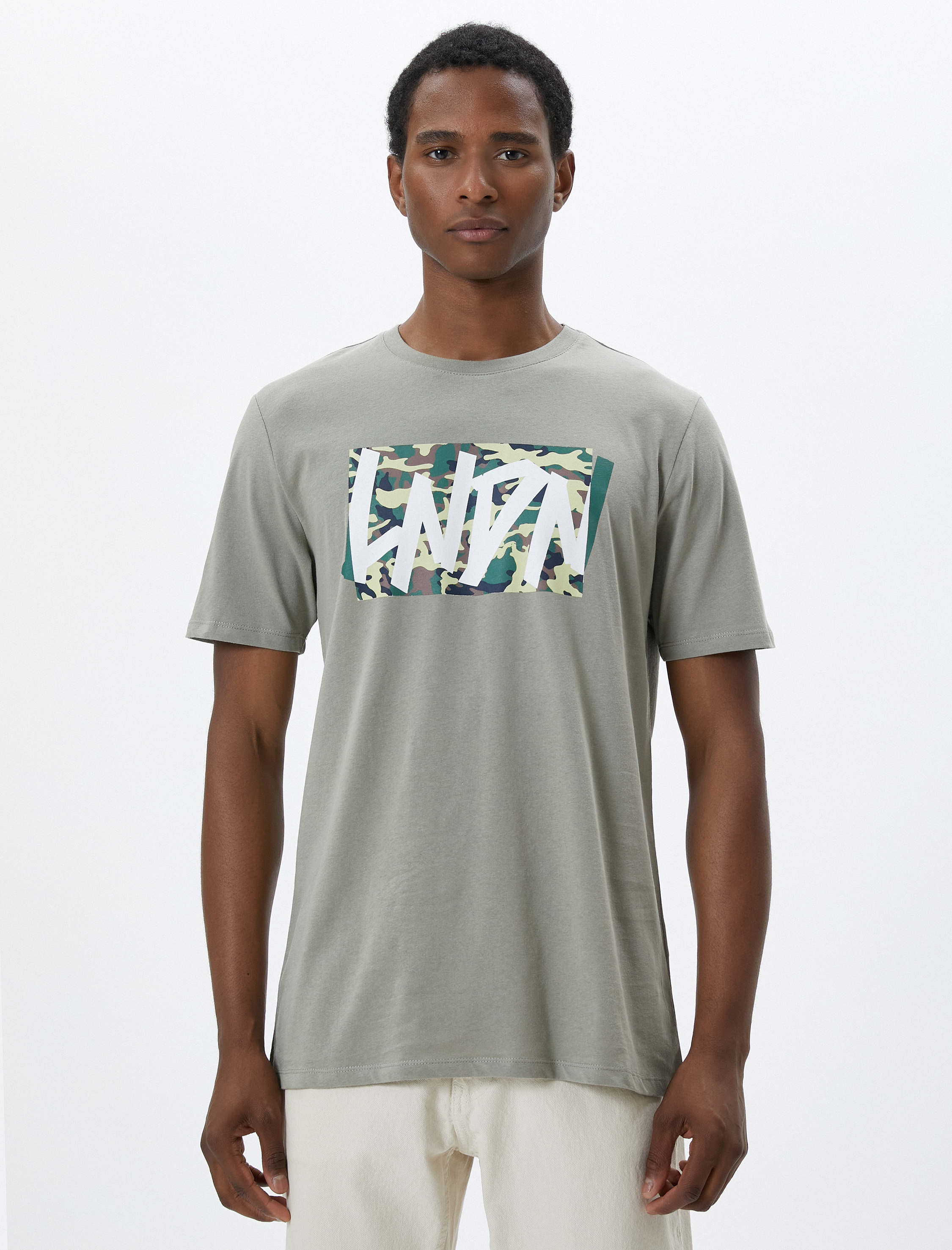   Basic Tişört Kamuflaj Baskılı Bisiklet Yaka